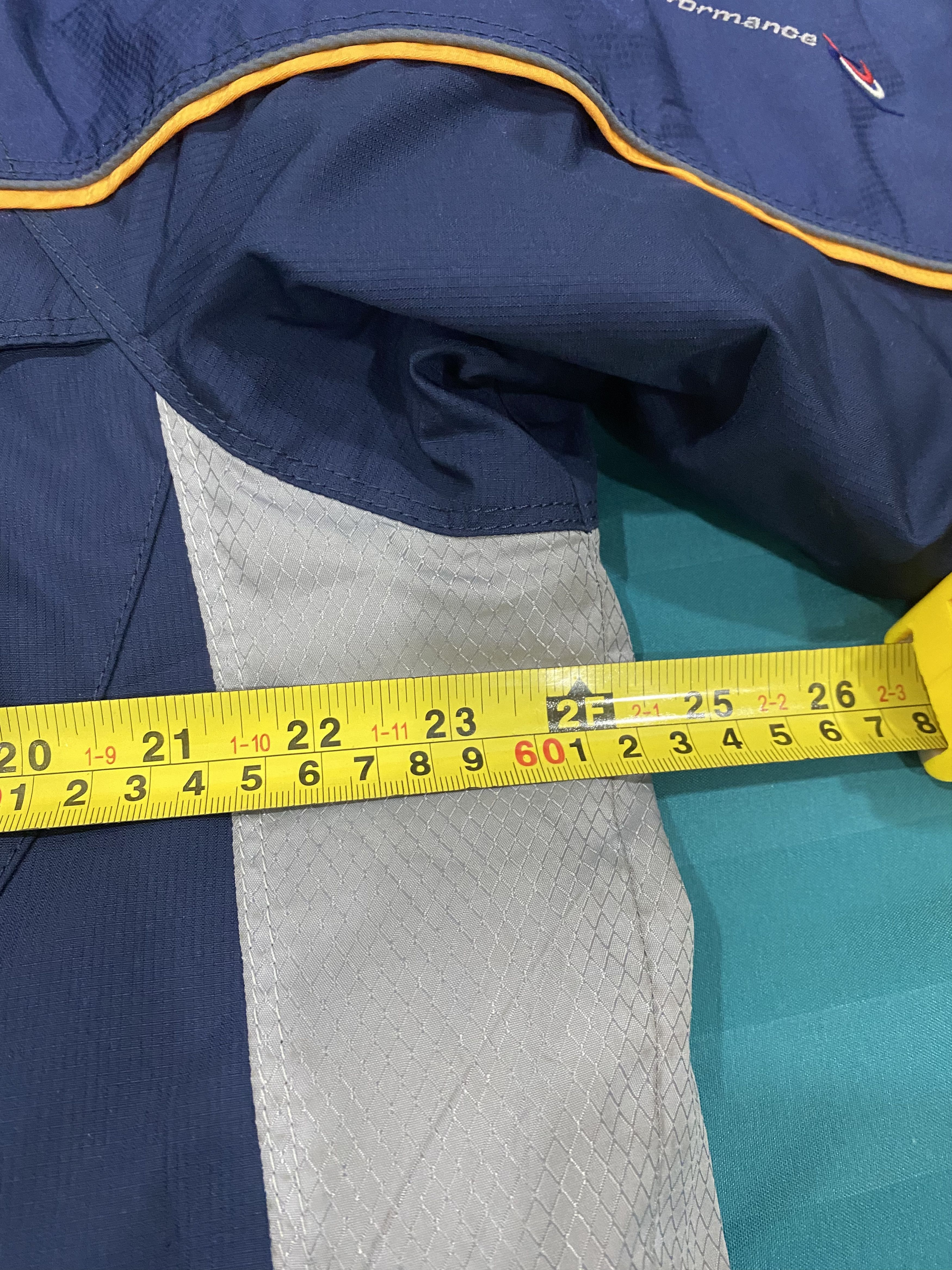 Ellesse Vintage Ellesse Ski style beyond performance Jacket winter Size US L / EU 52-54 / 3 - 24 Thumbnail