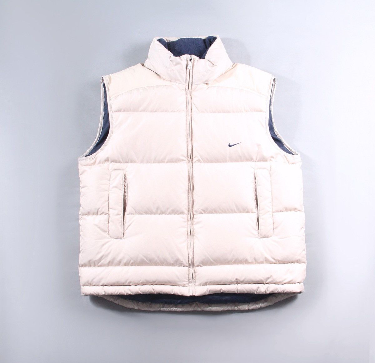 Nike Nike Vintage Goose Down White Gilet Jacket Waistcoat ACG L Size US L / EU 52-54 / 3 - 1 Thumbnail
