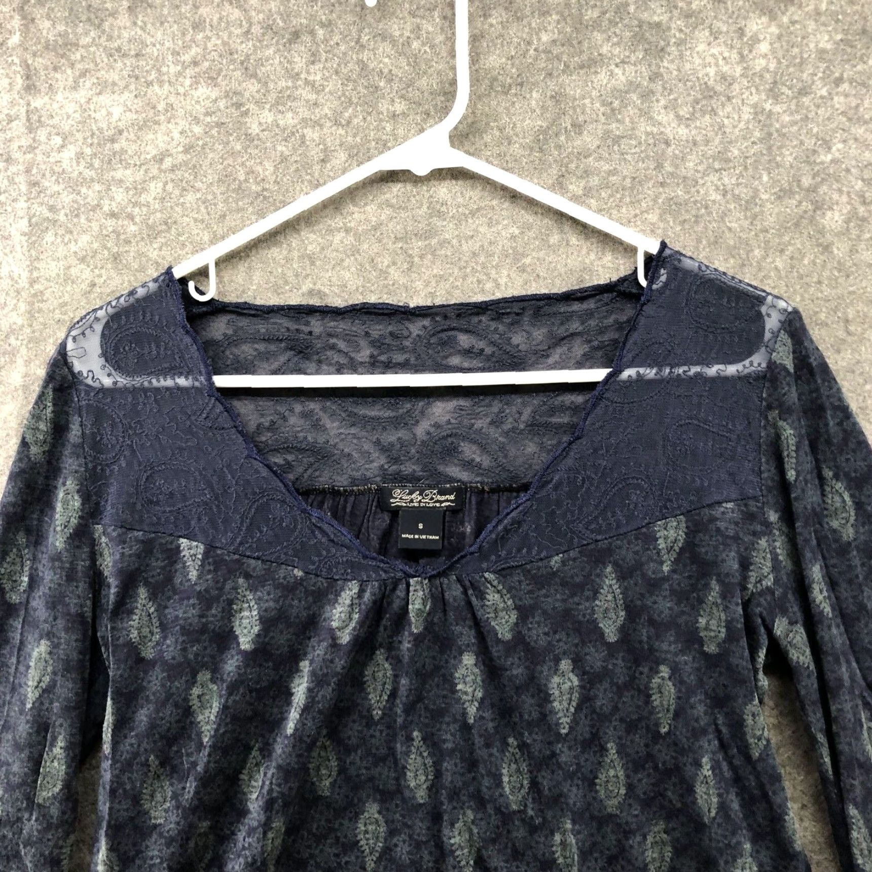 Lucky Brand Lucky Brand Boho Top Womens S Navy Blue 3/4 Sleeve V-Neck Paisley Print Cotton Blend Size S / US 4 / IT 40 - 3 Thumbnail