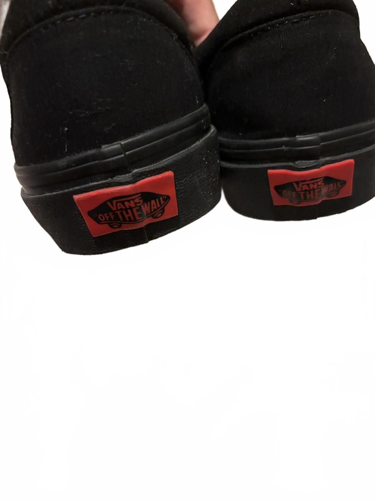 Vans NWOT Vans Classic Slip-On Sneakers - Black w 9.5/ m 8 Size US 8 / EU 41 - 5 Thumbnail