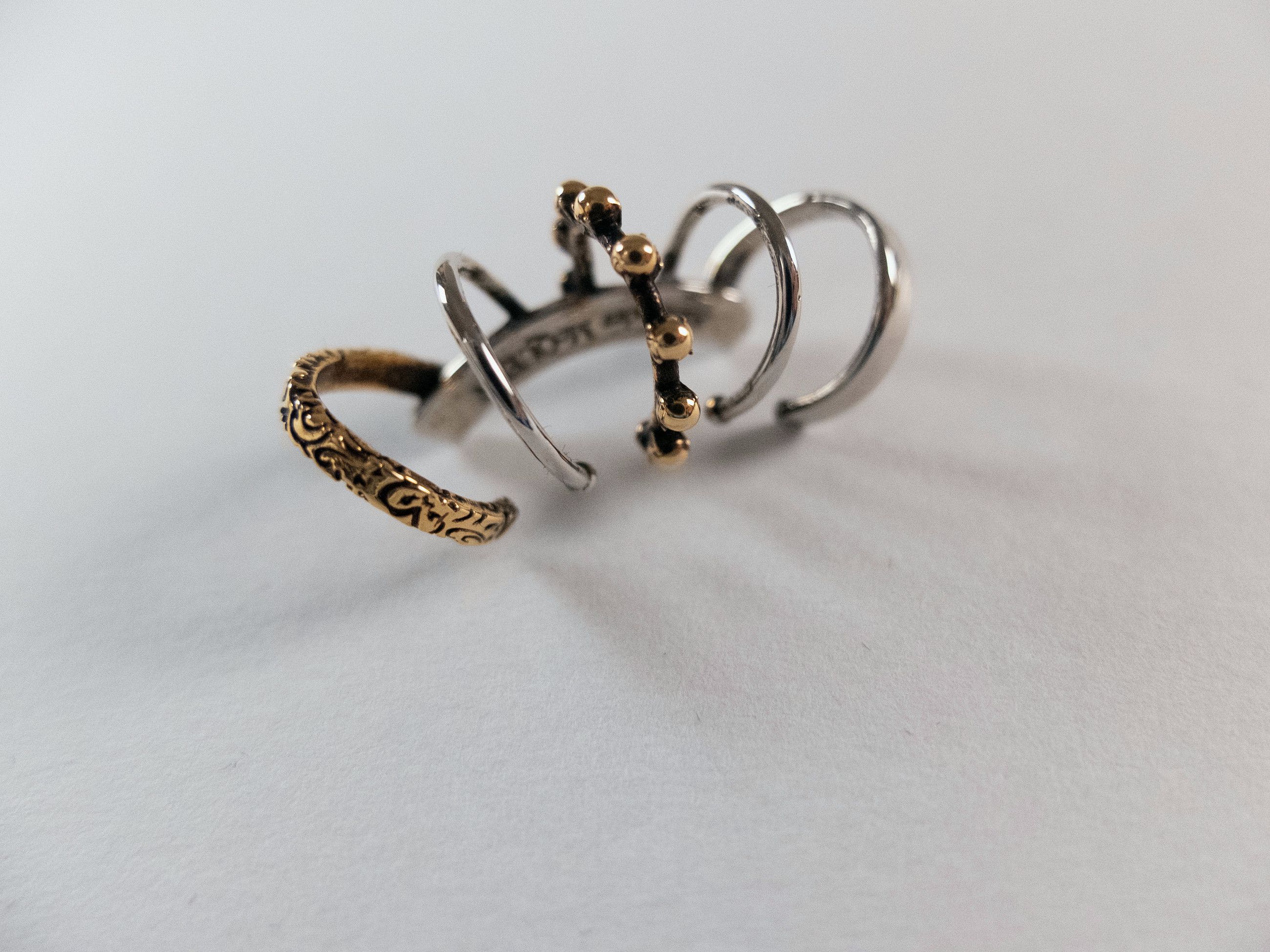 Alexander McQueen ALEXANDER MCQUEEN punk embellished metal ear cuff q Size ONE SIZE - 4 Thumbnail