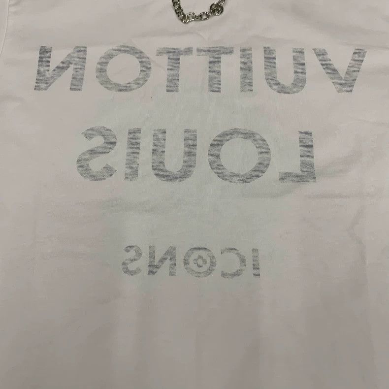 Louis Vuitton Louis Vuitton White chain reverse logo short sleeve Size US S / EU 44-46 / 1 - 9 Thumbnail
