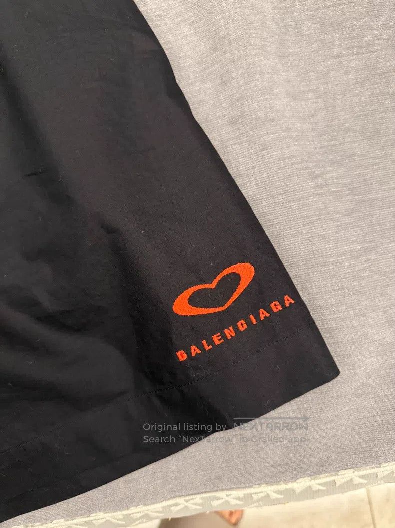 Balenciaga Balenciaga Qixi Limited Edition Heart Logo Shorts Size US 28 / EU 44 - 2 Thumbnail