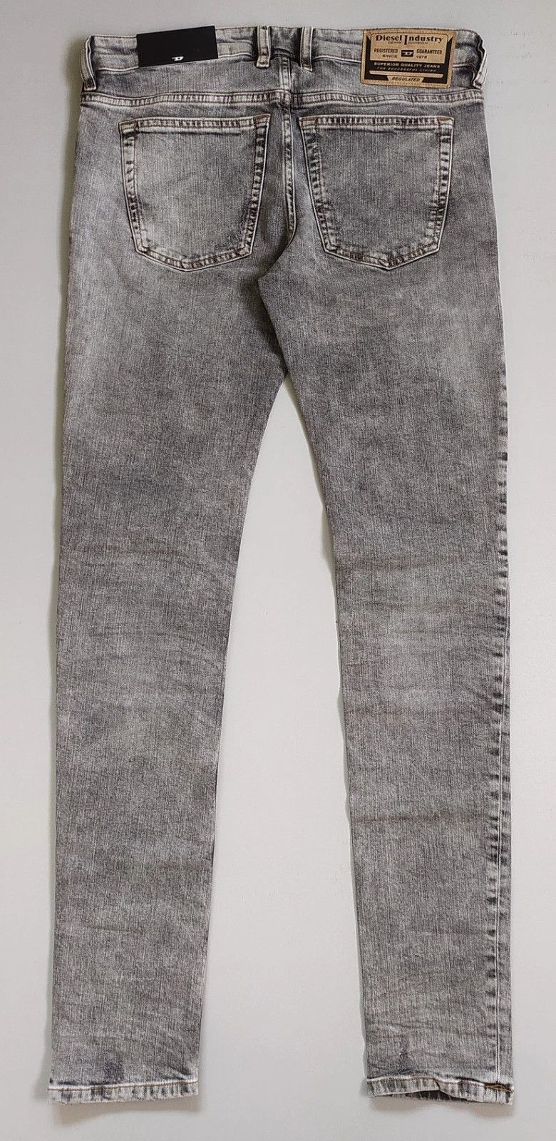 Diesel Diesel 1979 SLEENKER-R L.32 MENS JEANS SLTP/9751 Size US 31 - 11 Thumbnail