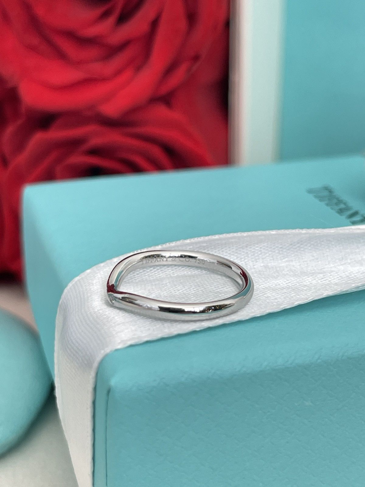 Tiffany & Co. Tiffany & Co. Elsa Peretti Curved Band WG 3 Dia 4.5 $1500 Size ONE SIZE - 7 Thumbnail