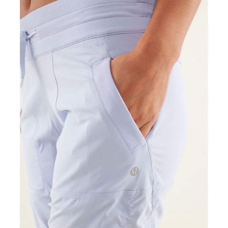 Lululemon Lululemon Studio Crop *No Liner Size 10 Cool Breeze Size 32" / US 10 / IT 46 - 10 Thumbnail