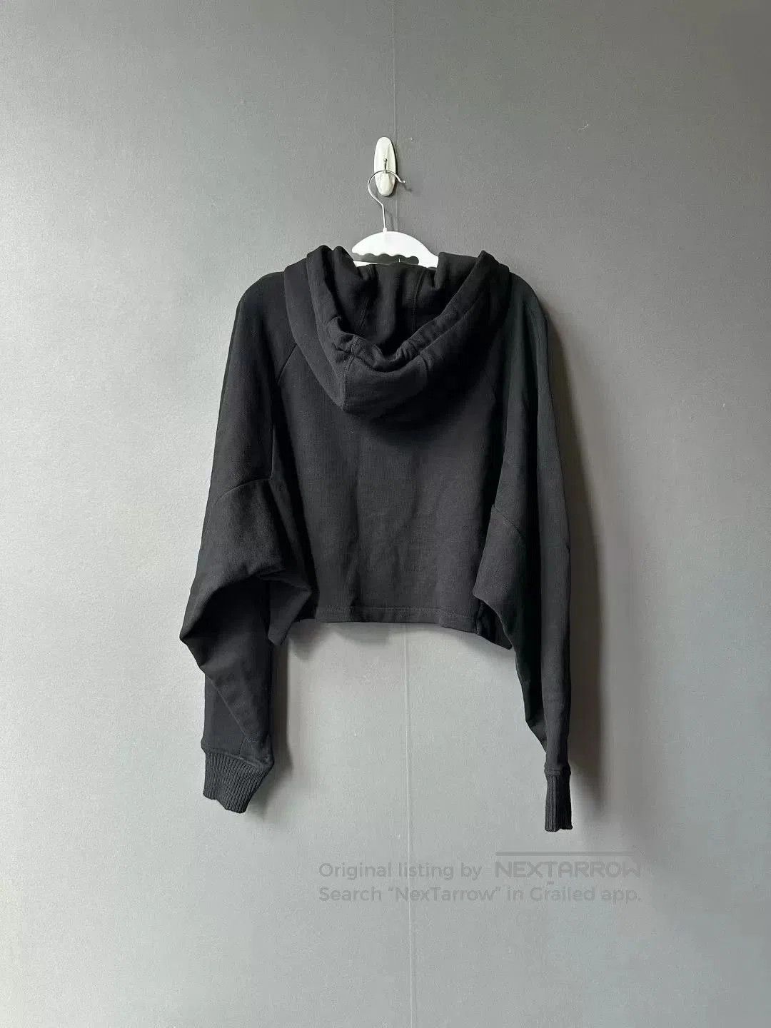 Loewe Loewe Black Leather Patch Cropped Hoodie. Size XS / US 0-2 / IT 36-38 - 2 Thumbnail