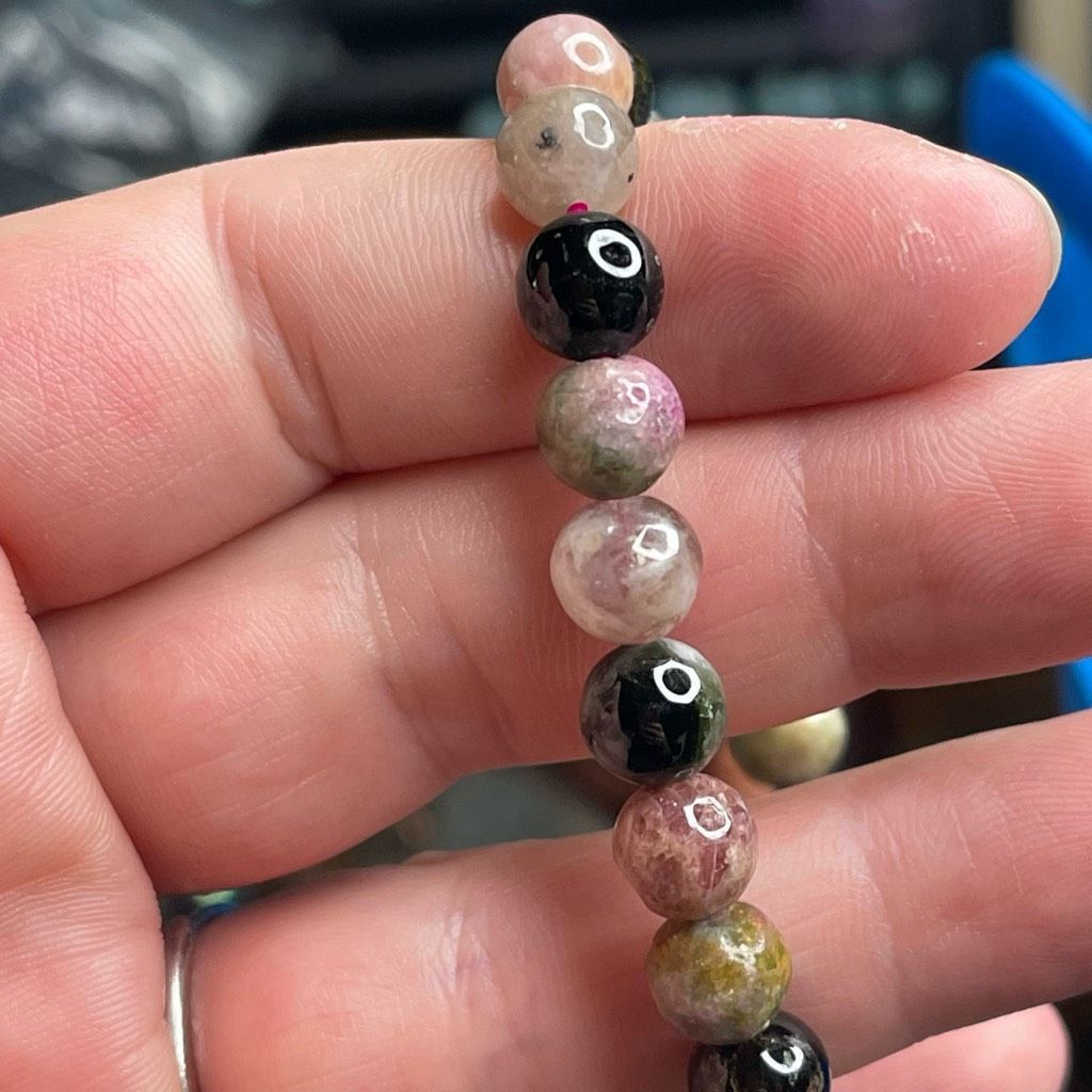 Other Pink Green Black Tourmaline beaded stretch bracelet ONE NEW reiki meditation crystal healing 6mm Size ONE SIZE - 1 Thumbnail