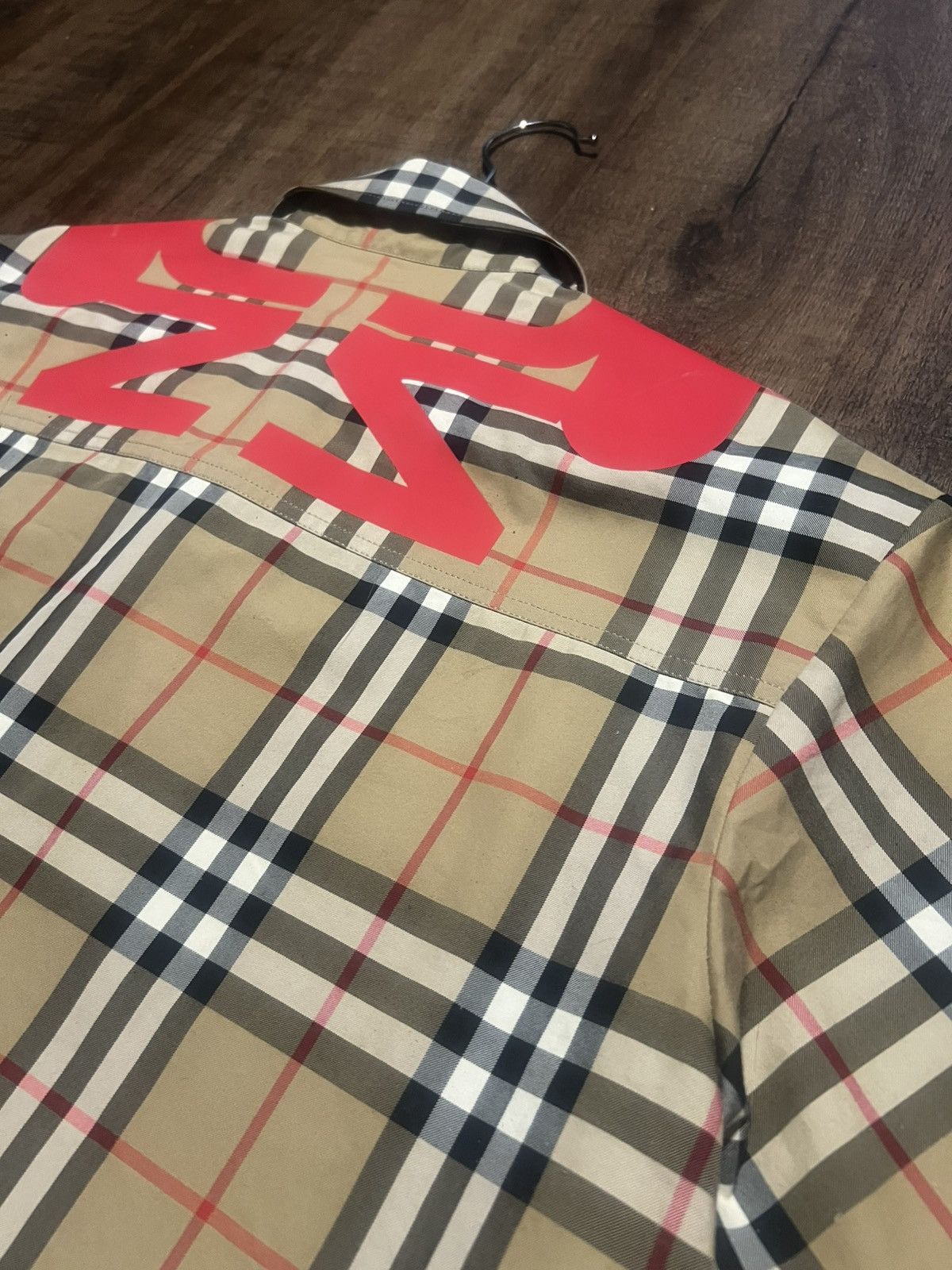 Burberry Burberry x Universal Passport Paris Fashion Week Size US L / EU 52-54 / 3 - 4 Thumbnail
