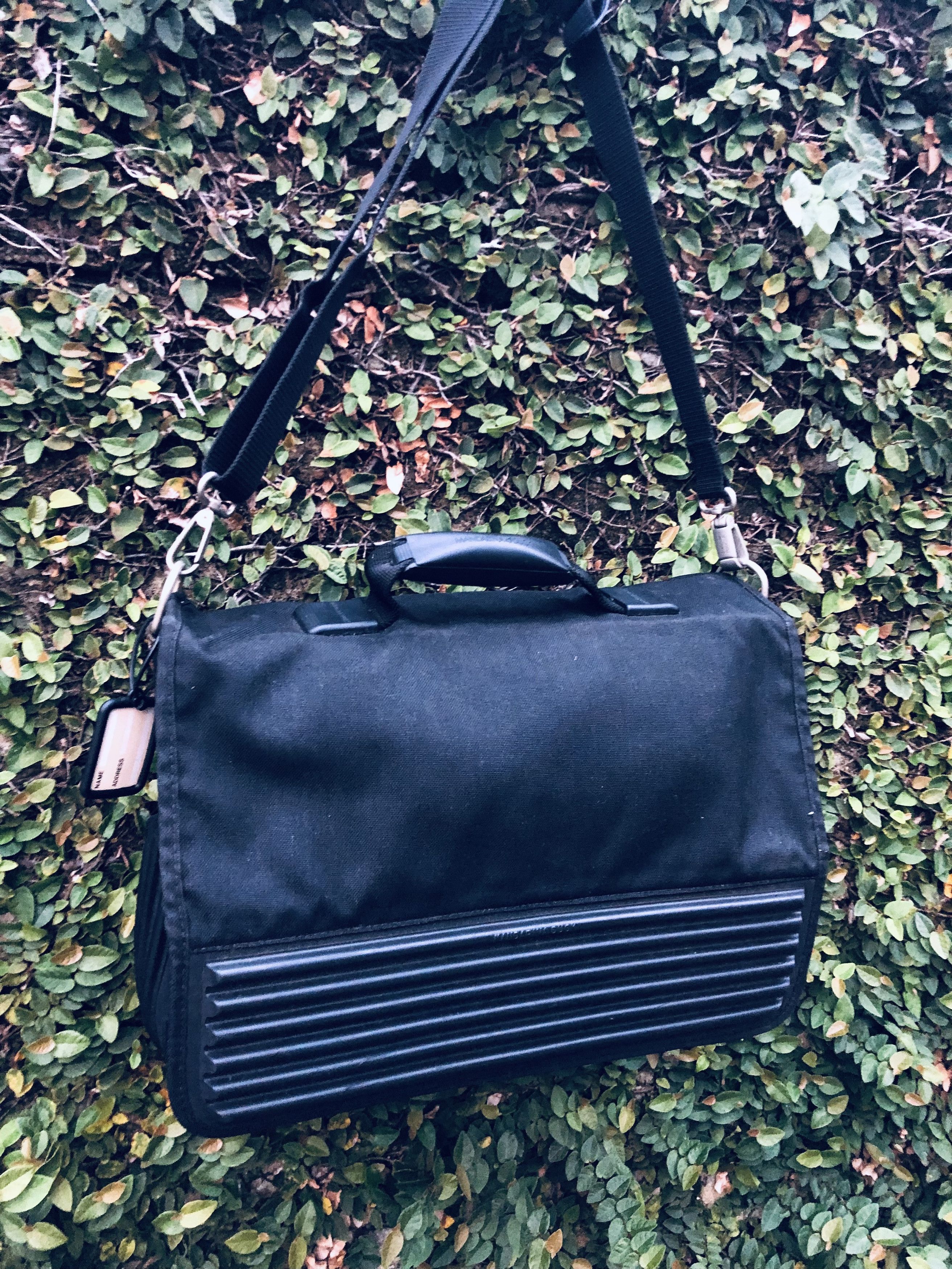 Mandarina Duck Mandarina Duck Tank Style Messenger / Office Bag Size ONE SIZE - 3 Thumbnail