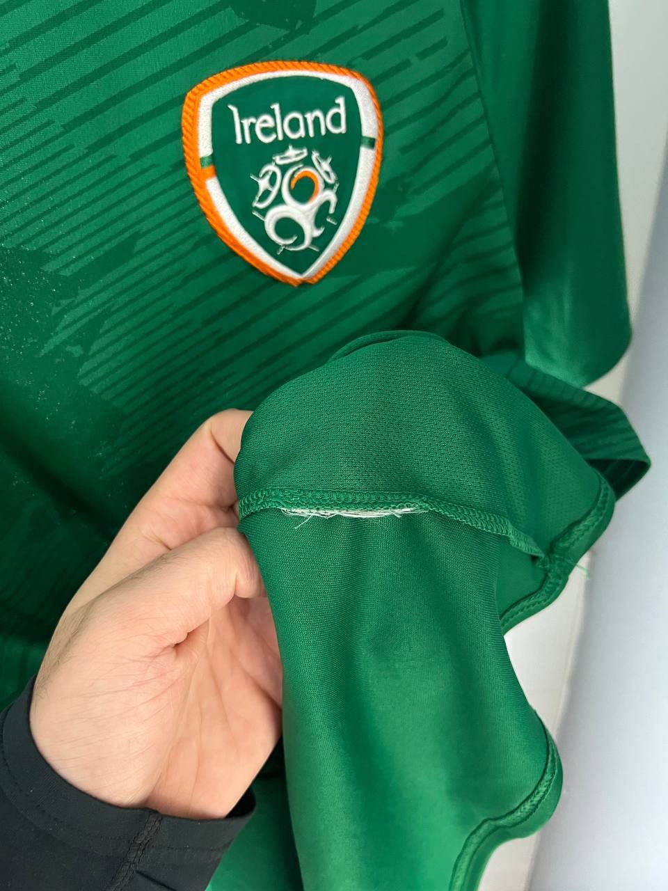 Umbro VINTAGE UMBRO IRELAND RETRO SOCCER JERSEY BLOKE Y2K 90s Size US M / EU 48-50 / 2 - 7 Thumbnail