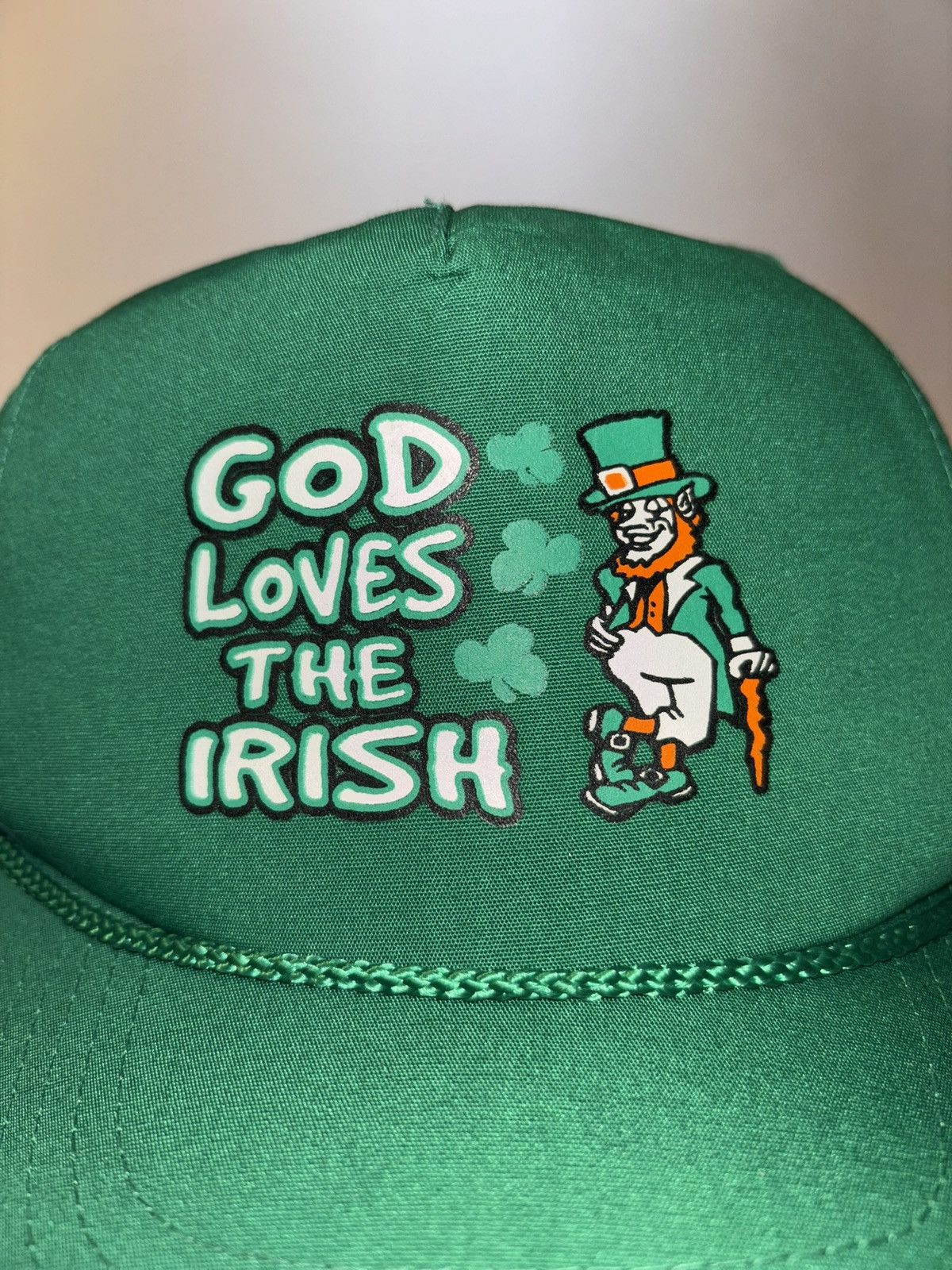 Anvil God Loves Irish St Patricks Leprechaun Trucker SnapBack 90’s Size ONE SIZE - 2 Thumbnail
