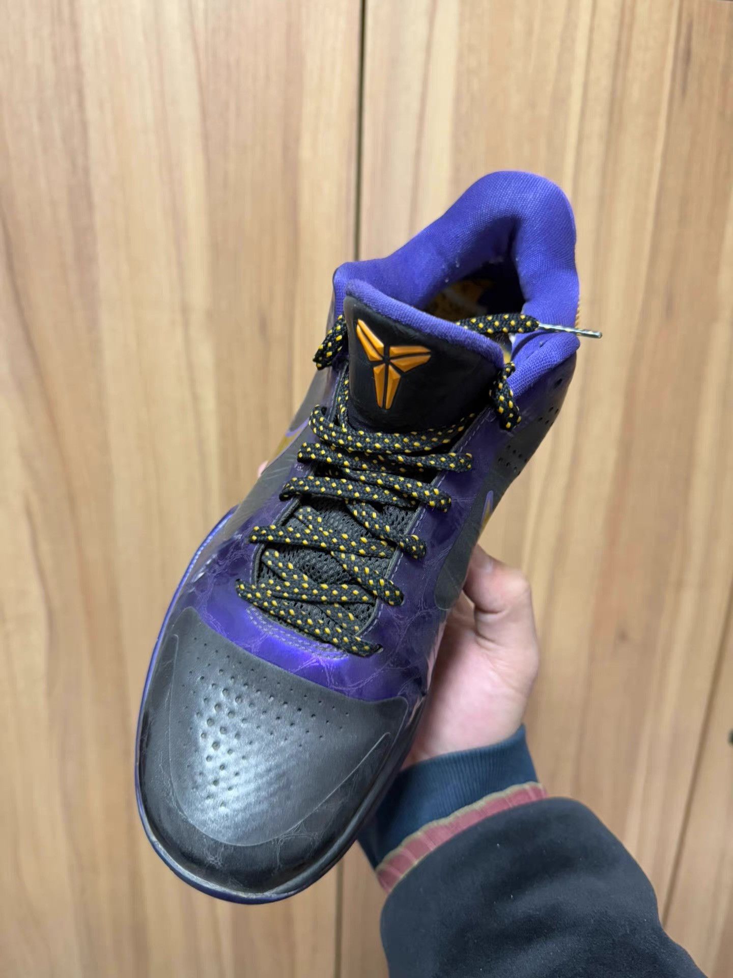 Nike Nike Kobe 5 (ZK5) Lakers Purple & Gold colorway Ｑ20 Size US 7.5 / EU 40-41 - 5 Thumbnail