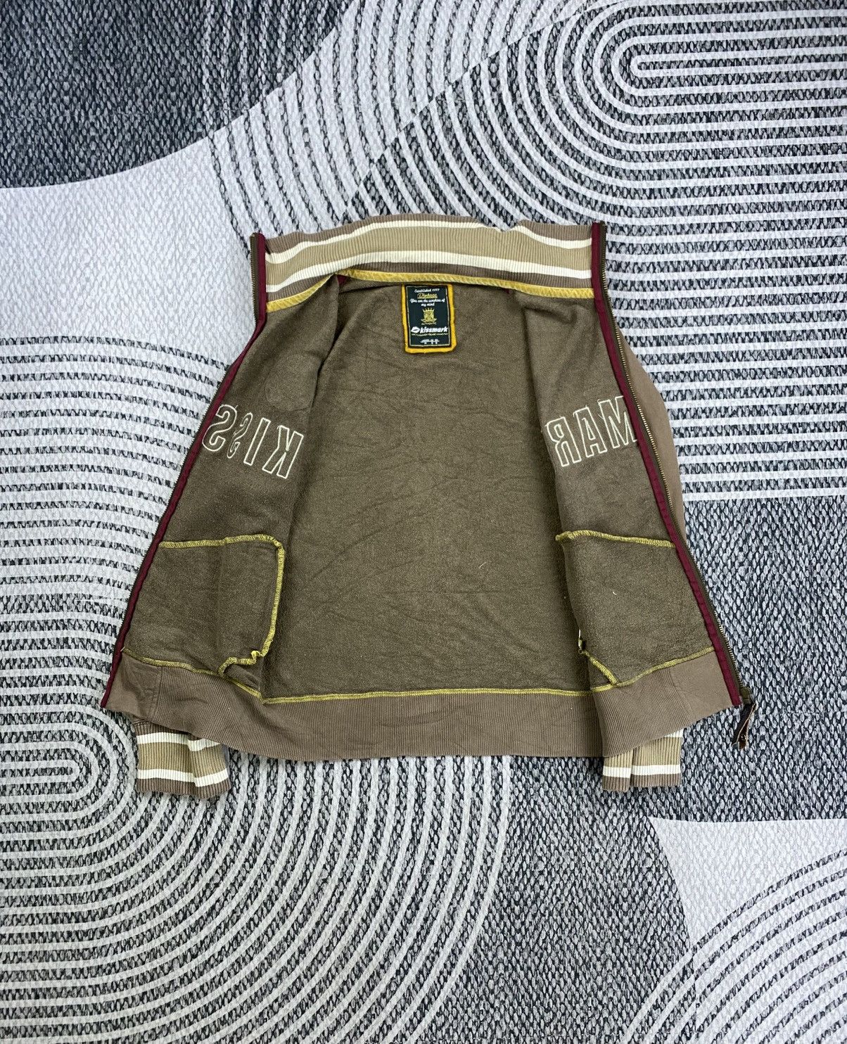 Japanese Brand Vintage Kissmark Big Spellout Patches Fullzip Jacket Size US M / EU 48-50 / 2 - 7 Thumbnail