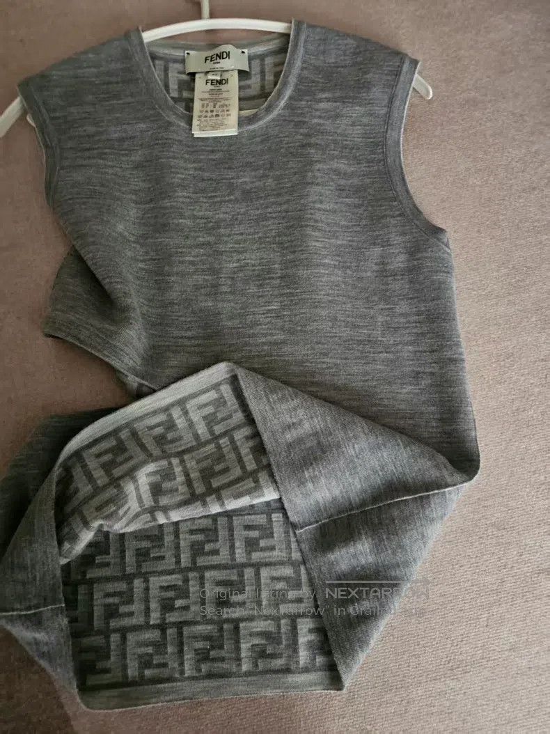 Fendi Fendi Gray wool inner monogram all-over print knit top Size XS / US 0-2 / IT 36-38 - 1 Thumbnail