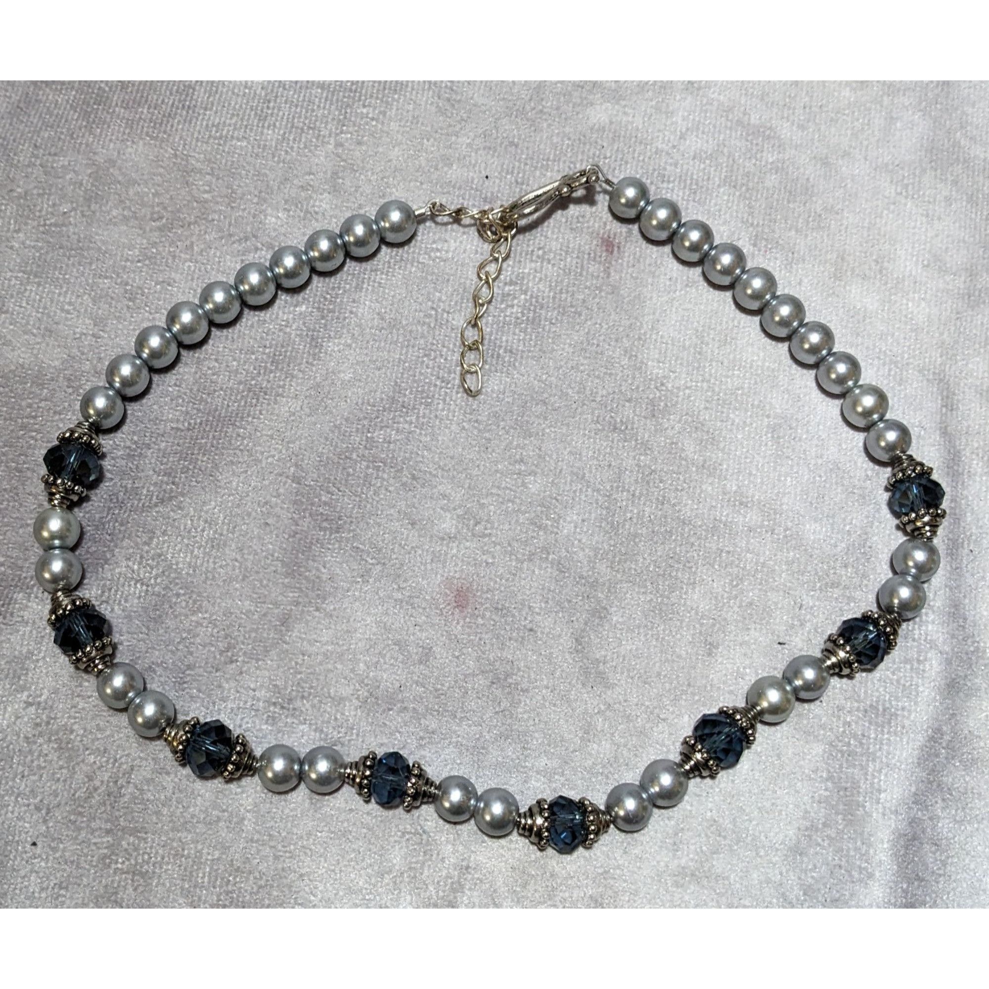 Other Elegant Silver Faux Pearl Beaded Glass Necklace Size ONE SIZE - 8 Thumbnail