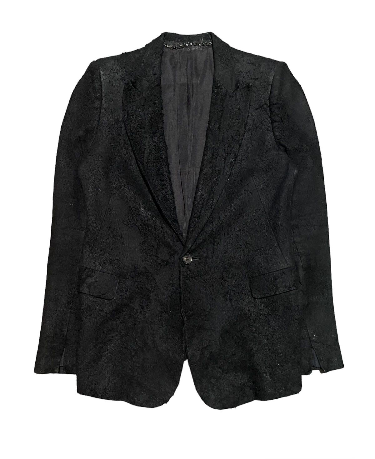 Pre-owned Julius Ss05 “an Individual;” Inflamed Ram Peak Lapel Blazer