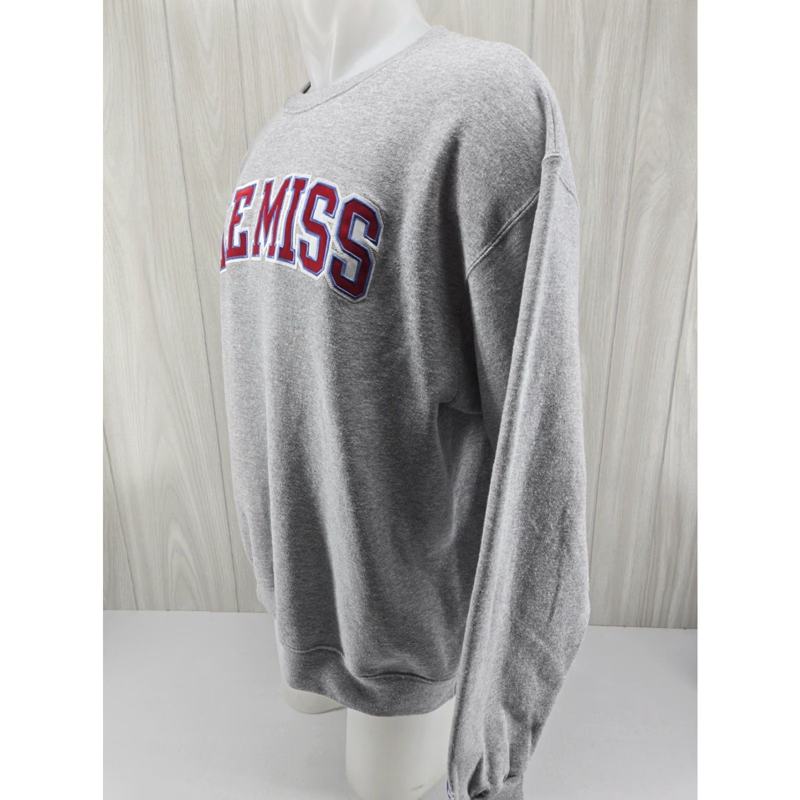 Champion VINTAGE Champion Crewneck Sweatshirt XL Gray Men Size US XL / EU 56 / 4 - 4 Thumbnail