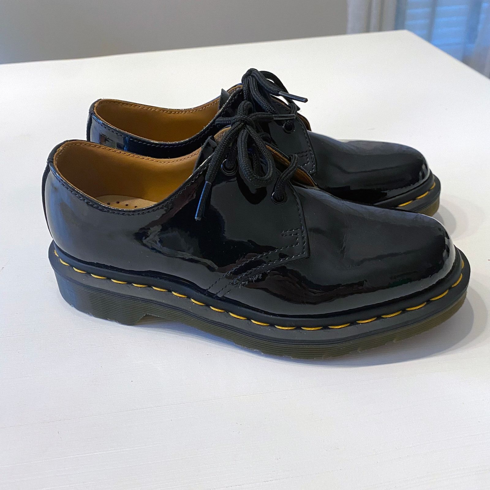 Dr. Martens Dr. Martens Black Leather Shoes Style 1461 US Sz 5 EU Sz 36 Size US 5 / IT 35 - 2 Thumbnail