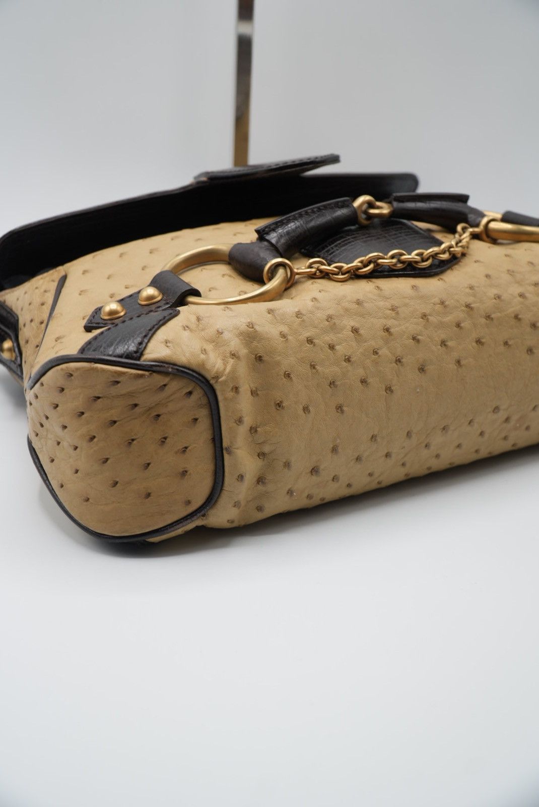 Gucci Gucci Brown Ostrich Horsebit Shoulder Bag Size ONE SIZE - 6 Thumbnail