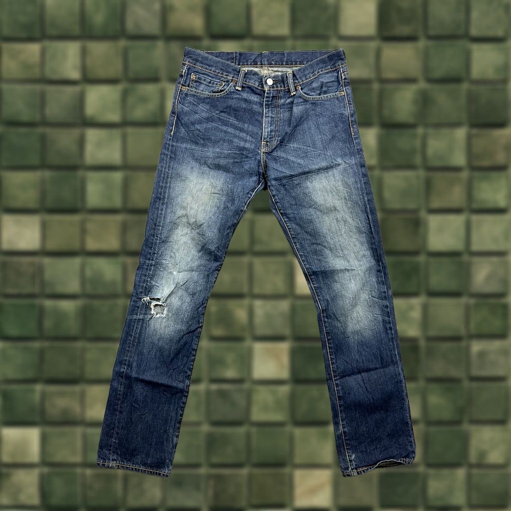 Levi's VINTAGE Levi's 504 Jeans Men's Size 31x32 Slim Fit Straight Leg Distressed Y2K Denim Blue Regular 5-Pocket City Jeans Mens Model Levi's 504 Size US 31 - 1 Thumbnail