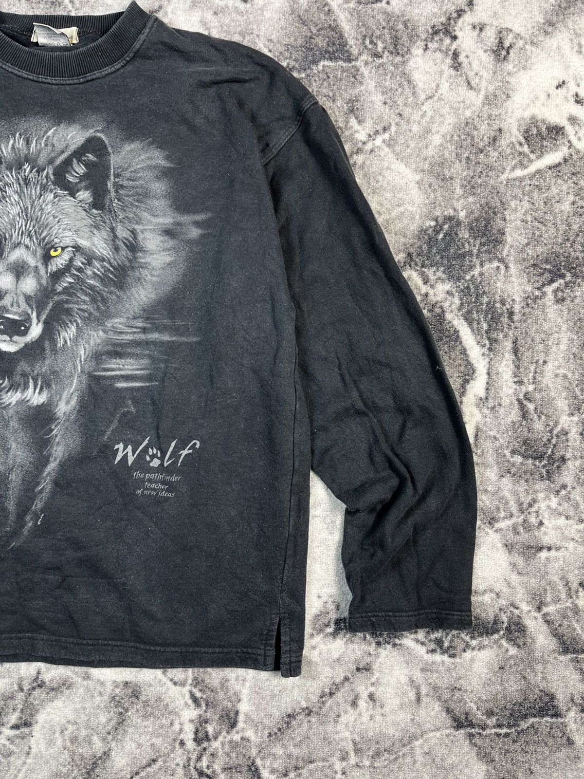 Vintage Vintage 90s Wolf Graphic Crewneck USA XL Size US XL / EU 56 / 4 - 3 Thumbnail