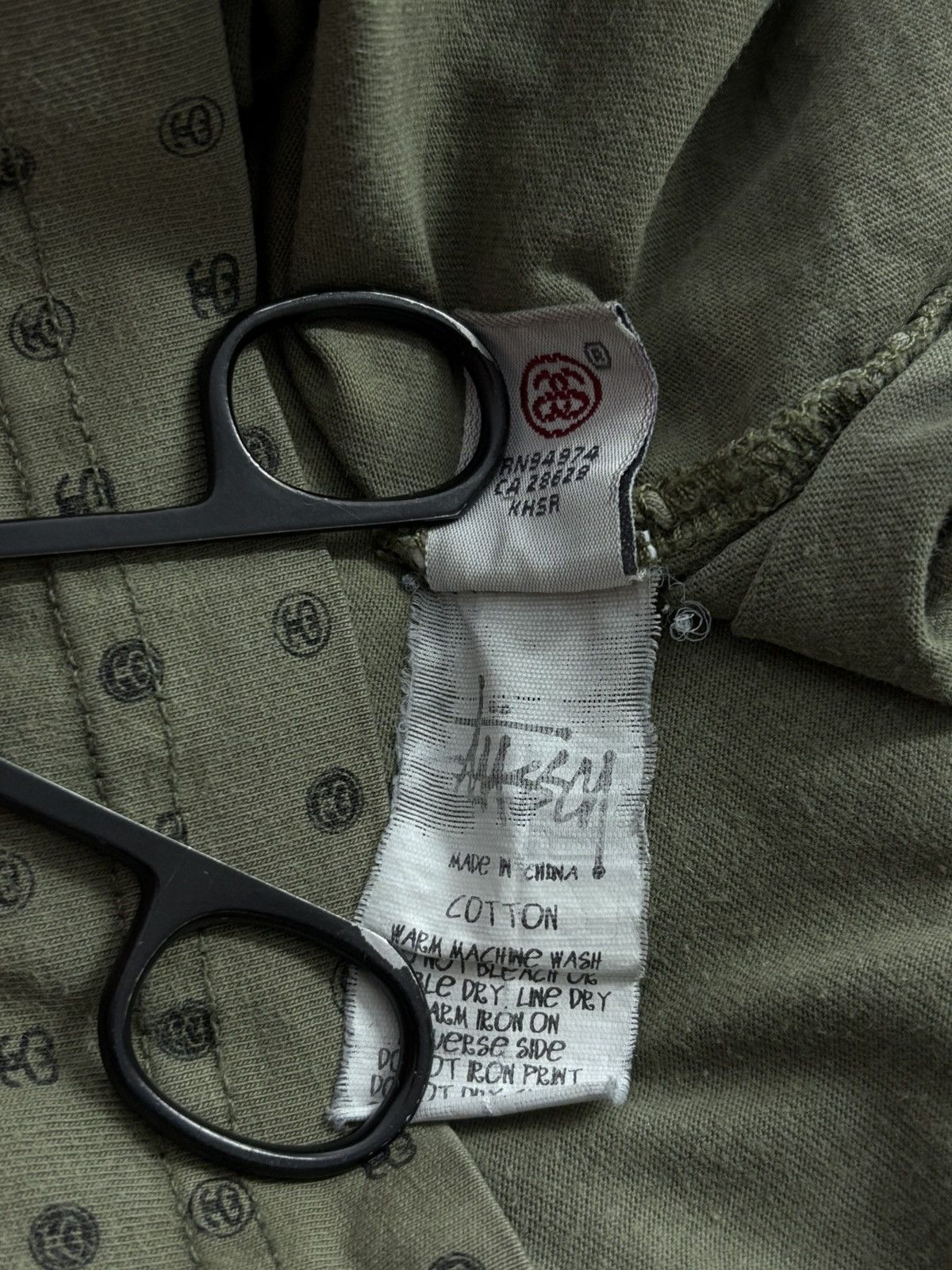 Stussy Stussy Logo All Over Print Vintage Rare T-shirt Size US M / EU 48-50 / 2 - 11 Thumbnail