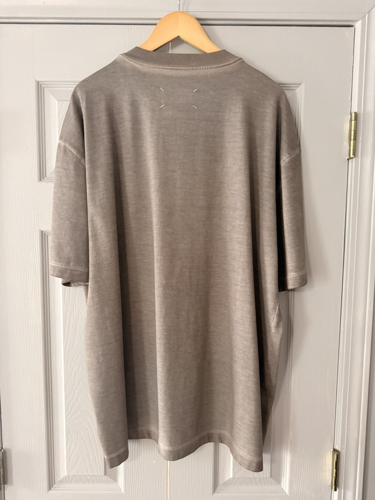 Maison Margiela Maison Margiela Taupe Logo Shirt sz Large Size US L / EU 52-54 / 3 - 3 Thumbnail