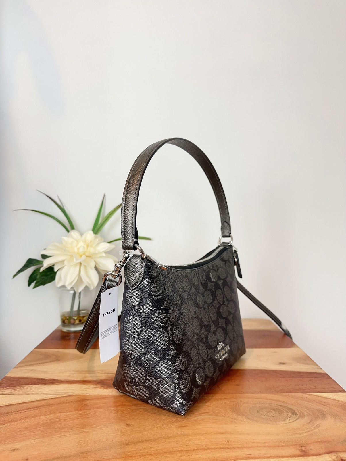 Coach NWT Coach Zip Top Shoulder Bag In Signature Canvas Size ONE SIZE - 2 Thumbnail