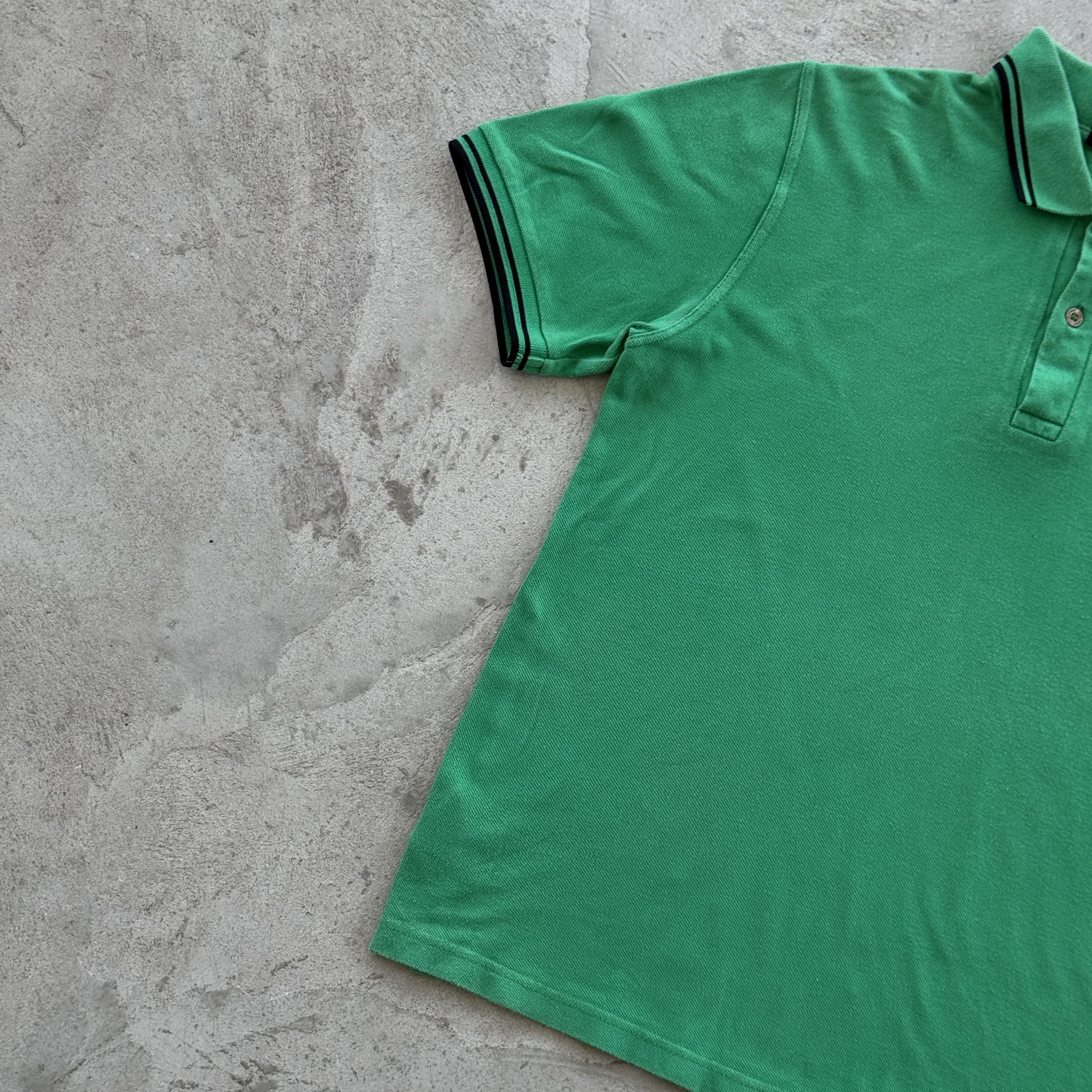 Fred Perry Vintage Fred Perry Made In England Green Polo Shirt Size 40 Size US M / EU 48-50 / 2 - 3 Thumbnail