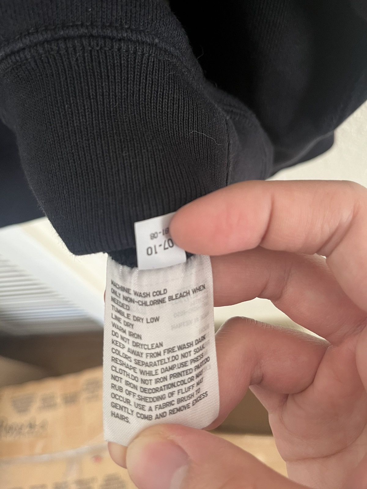 Kaws × Uniqlo Kaws x Uniqlo Sweater 3XL Size US XXL / EU 58 / 5 - 4 Thumbnail