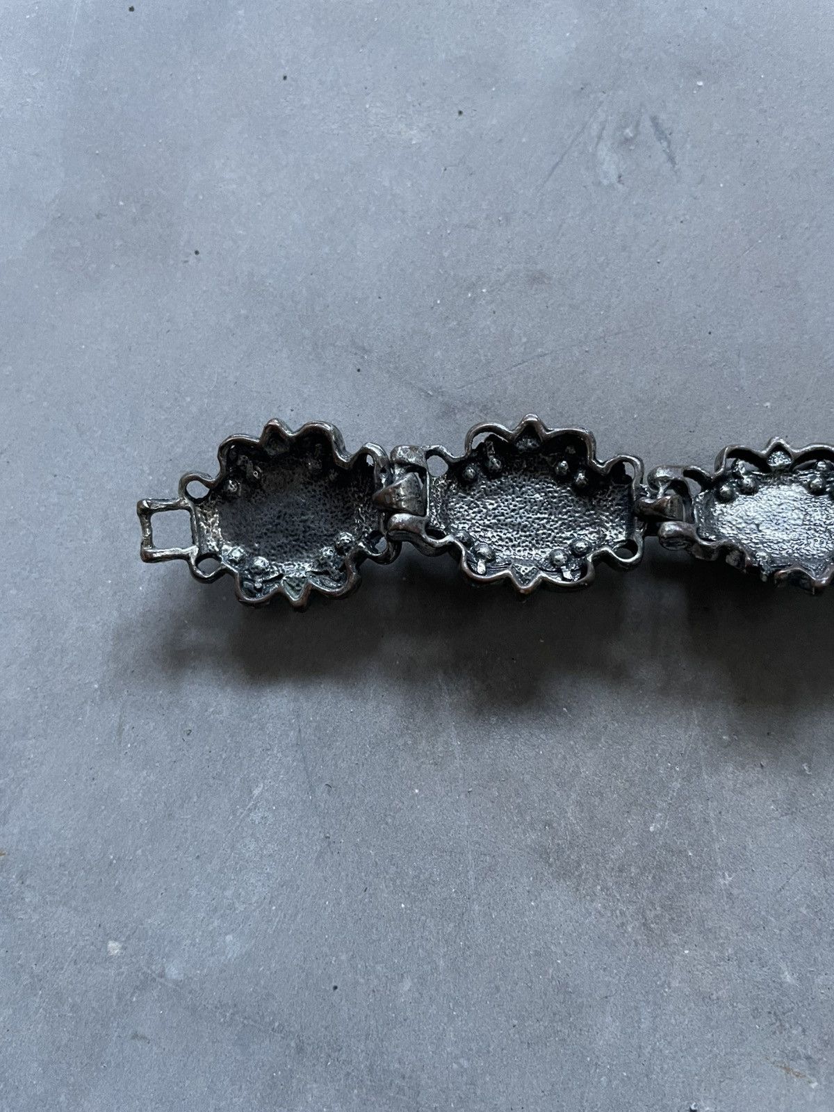 Jewelry Vintage Art Deco Gothic Onyx Style Bracelet Silver Tone Vtg Size ONE SIZE - 5 Thumbnail