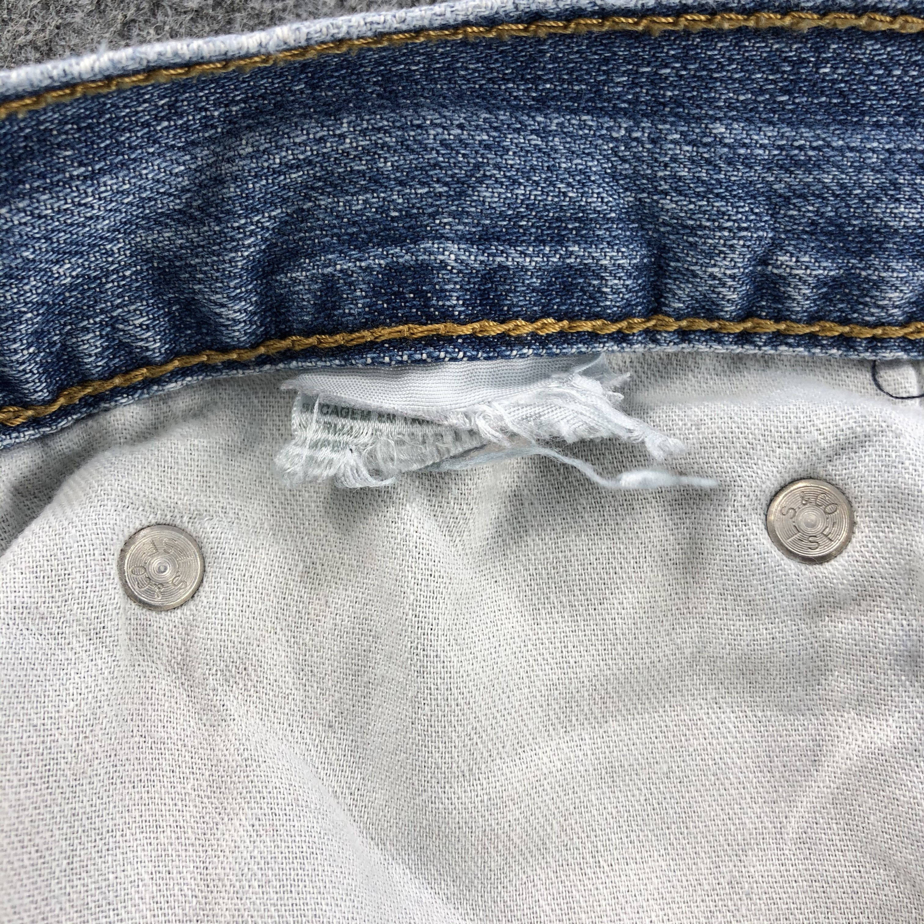 Levi's × Vintage 90s Vintage Blue Wash Levis 569 Jeans-JM1899 Size US 40 / EU 56 - 10 Thumbnail