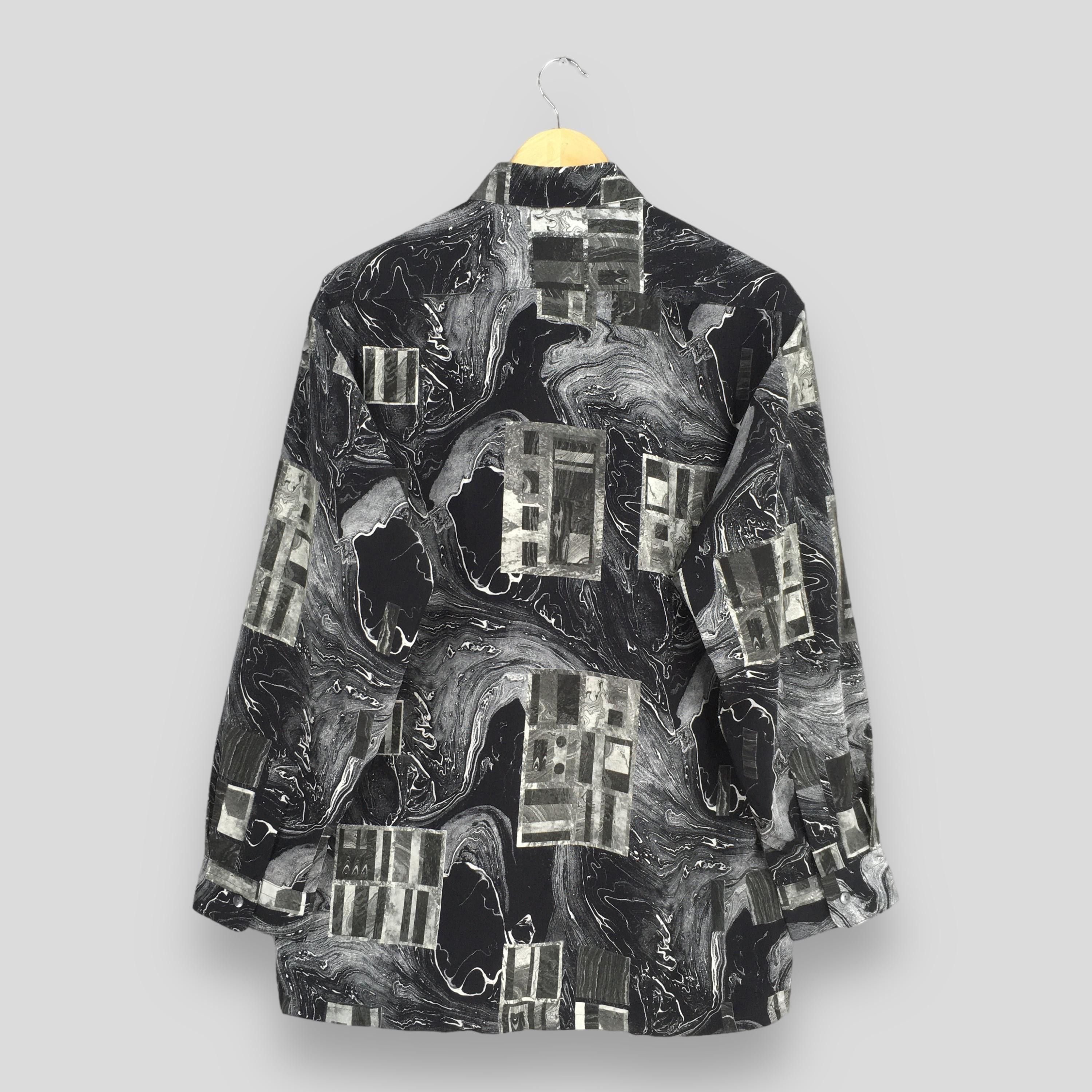 Vintage Vintage Psychedelic Men Casual Oxfords Black Shirt Large Size US L / EU 52-54 / 3 - 7 Thumbnail