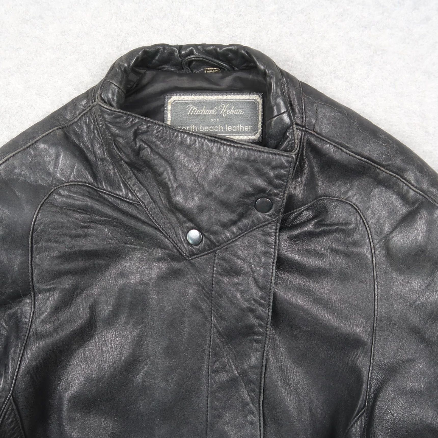 Vintage VINTAGE Michael Hoban North Beach Cropped Leather Jacket Women 4 Black Leather Cropped Vintage 80s Style Mens Womens Girls Size S / US 4 / IT 40 - 3 Thumbnail