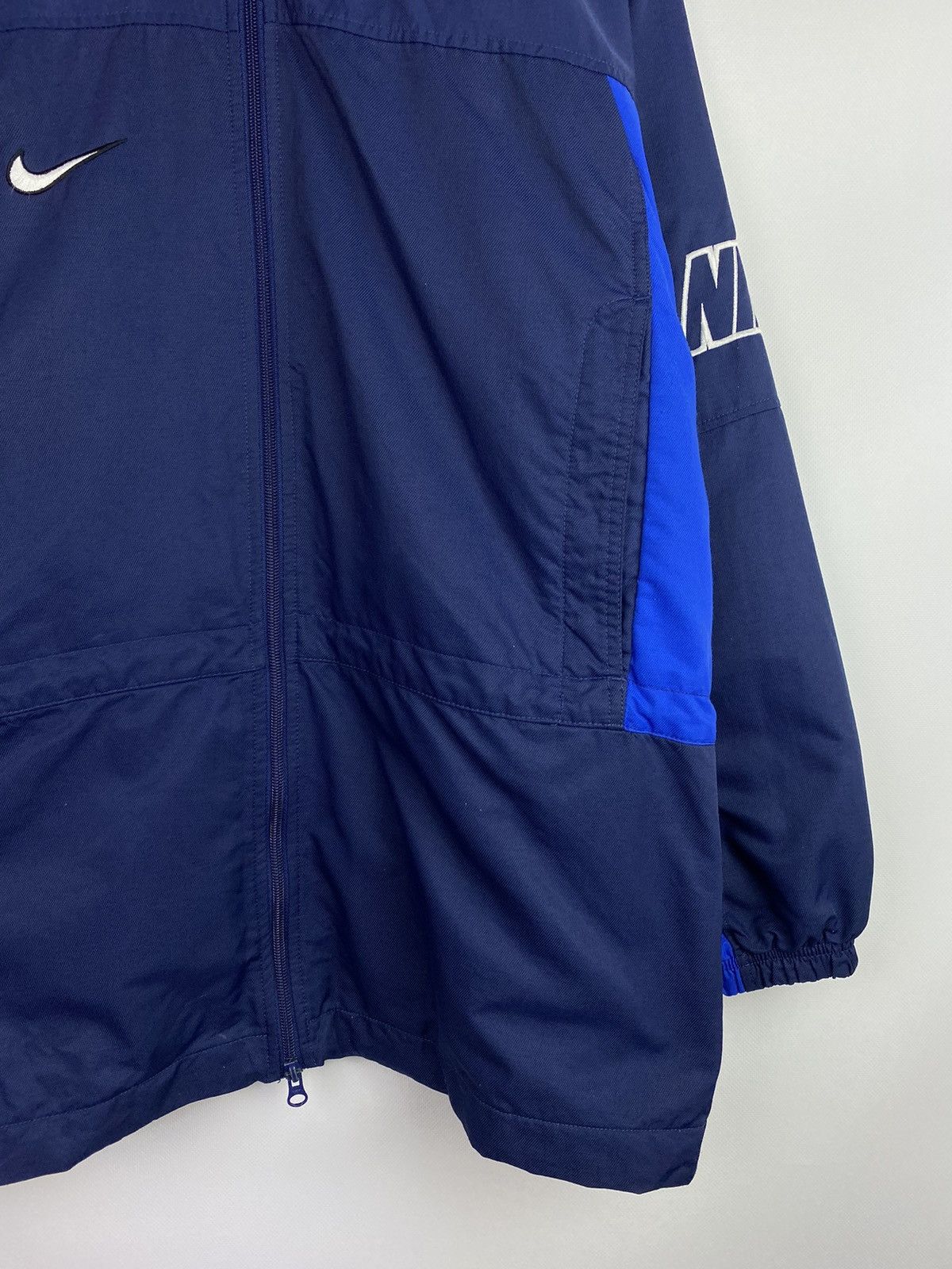 Nike Nike vintage Y2K big swoosh windbreaker jacket size M Size US M / EU 48-50 / 2 - 7 Thumbnail