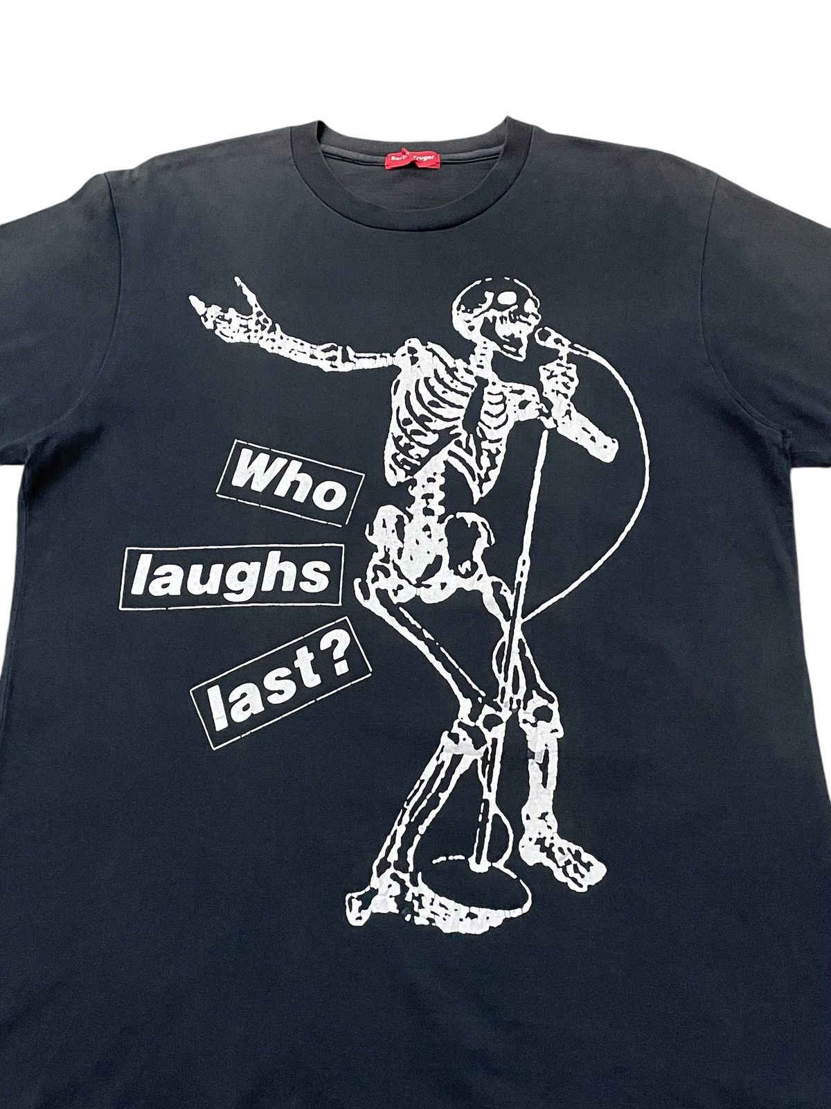 Barbara Kruger × Rage Against The Machine × Vintage Vintage Barbara Kruger Skeleton Who Laughs Last Art Tshirt Size US L / EU 52-54 / 3 - 3 Thumbnail