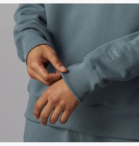 Adidas × Pharrell ADIDAS x PHARRELL WILLIAMS BASICS CREW SWEATSHIRT SIZE “XL” Size US XL / EU 56 / 4 - 13 Thumbnail