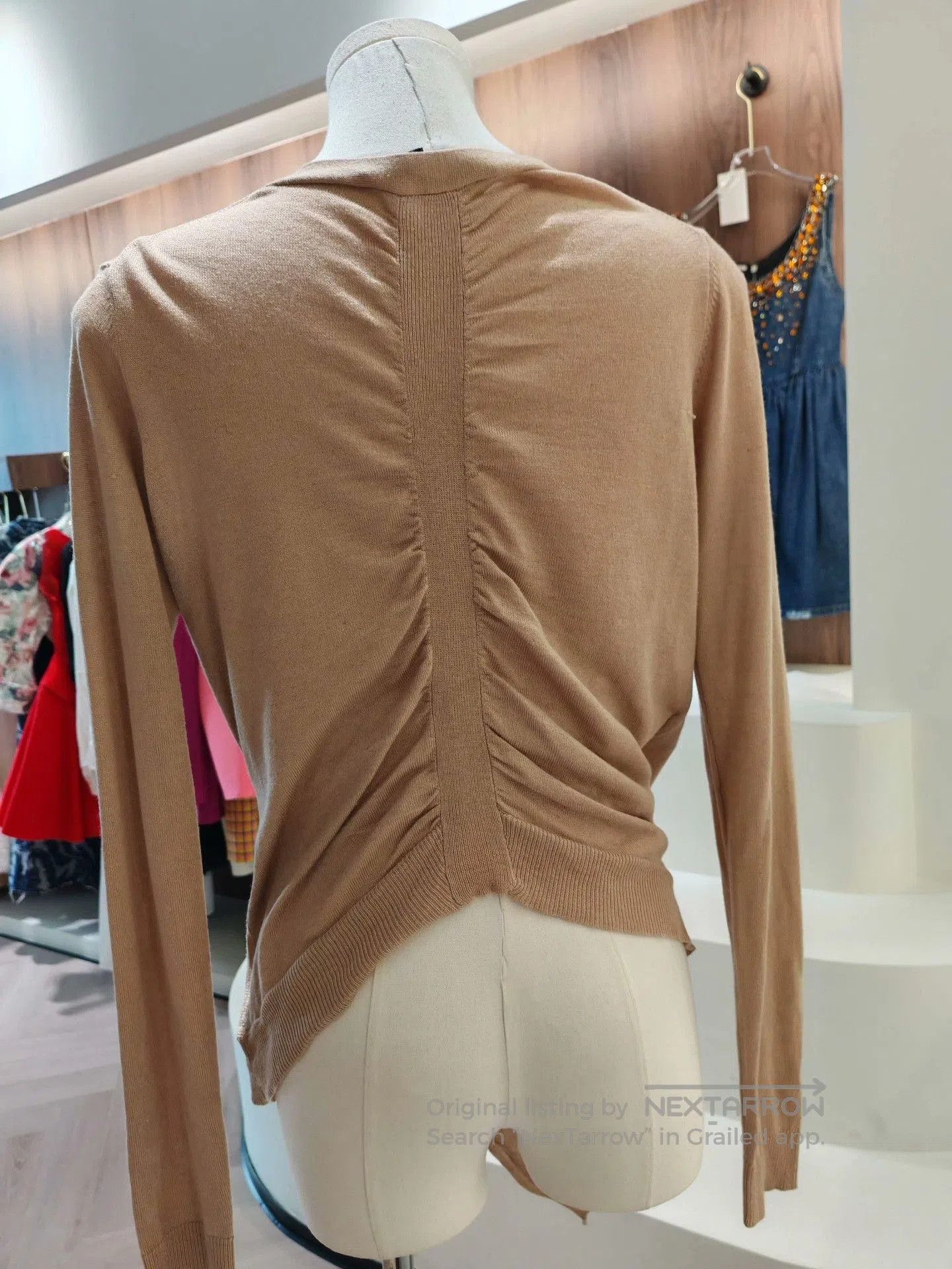 Bcbgmaxazria BCBGMAXAZRIA Beige V-Neck Cross Strap Knit Cardigan. Size XS / US 0-2 / IT 36-38 - 2 Thumbnail