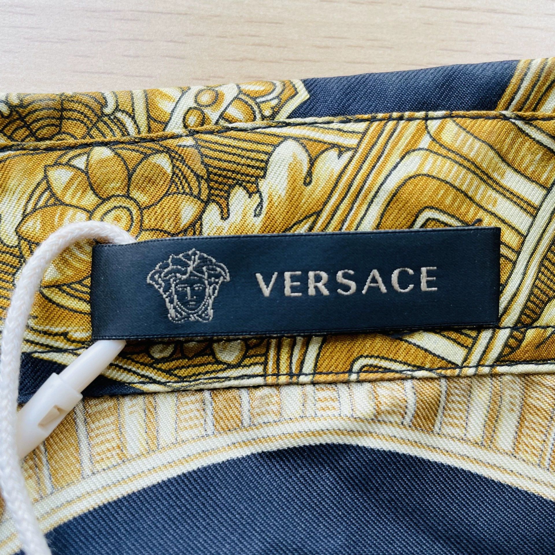 Versace Versace Silk Patterned LS Shirt Men's Black & Yellow 39 Size US M / EU 48-50 / 2 - 5 Thumbnail