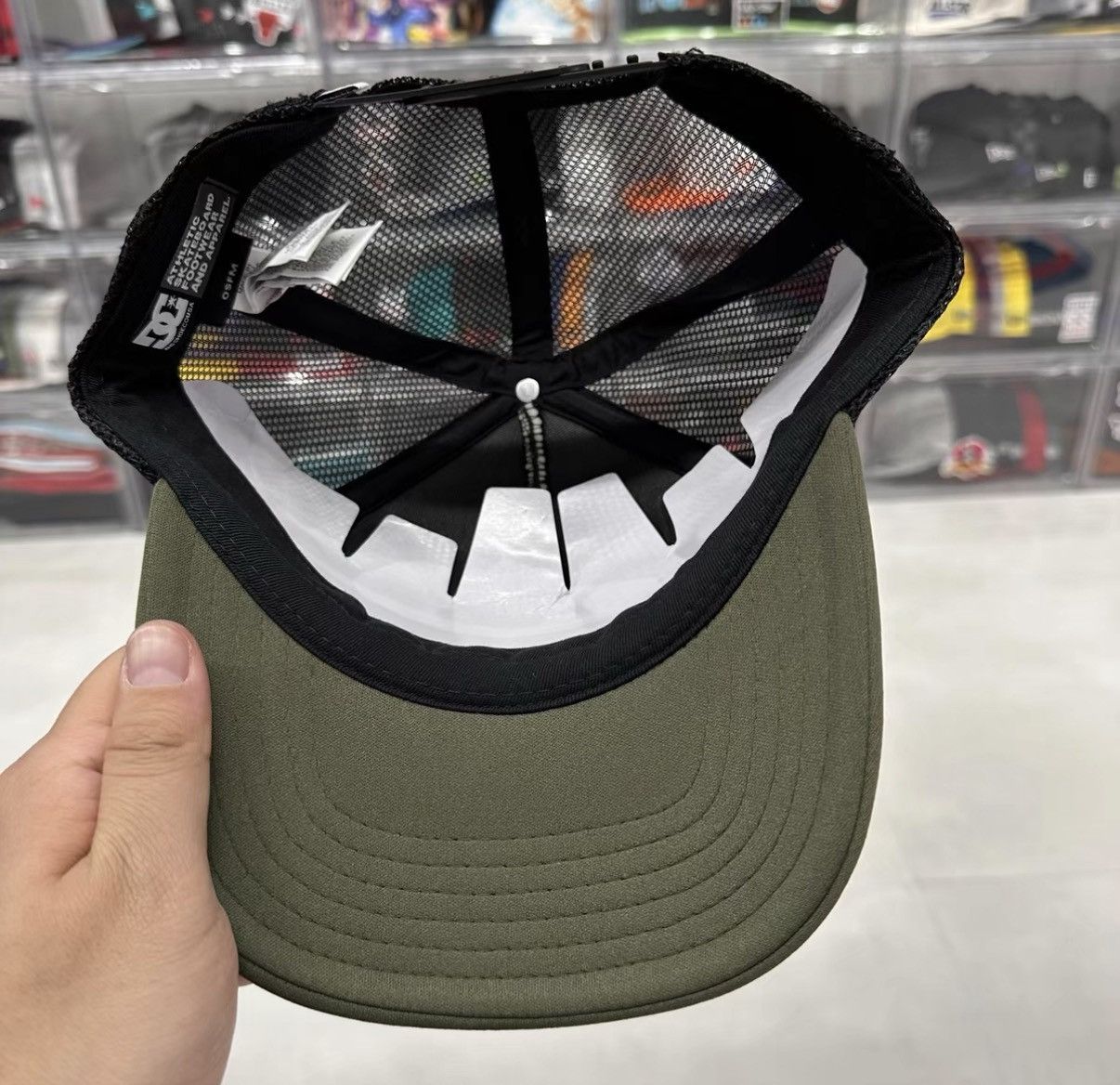 DC DC Mesh Trucker Cap J32 Size ONE SIZE - 3 Thumbnail