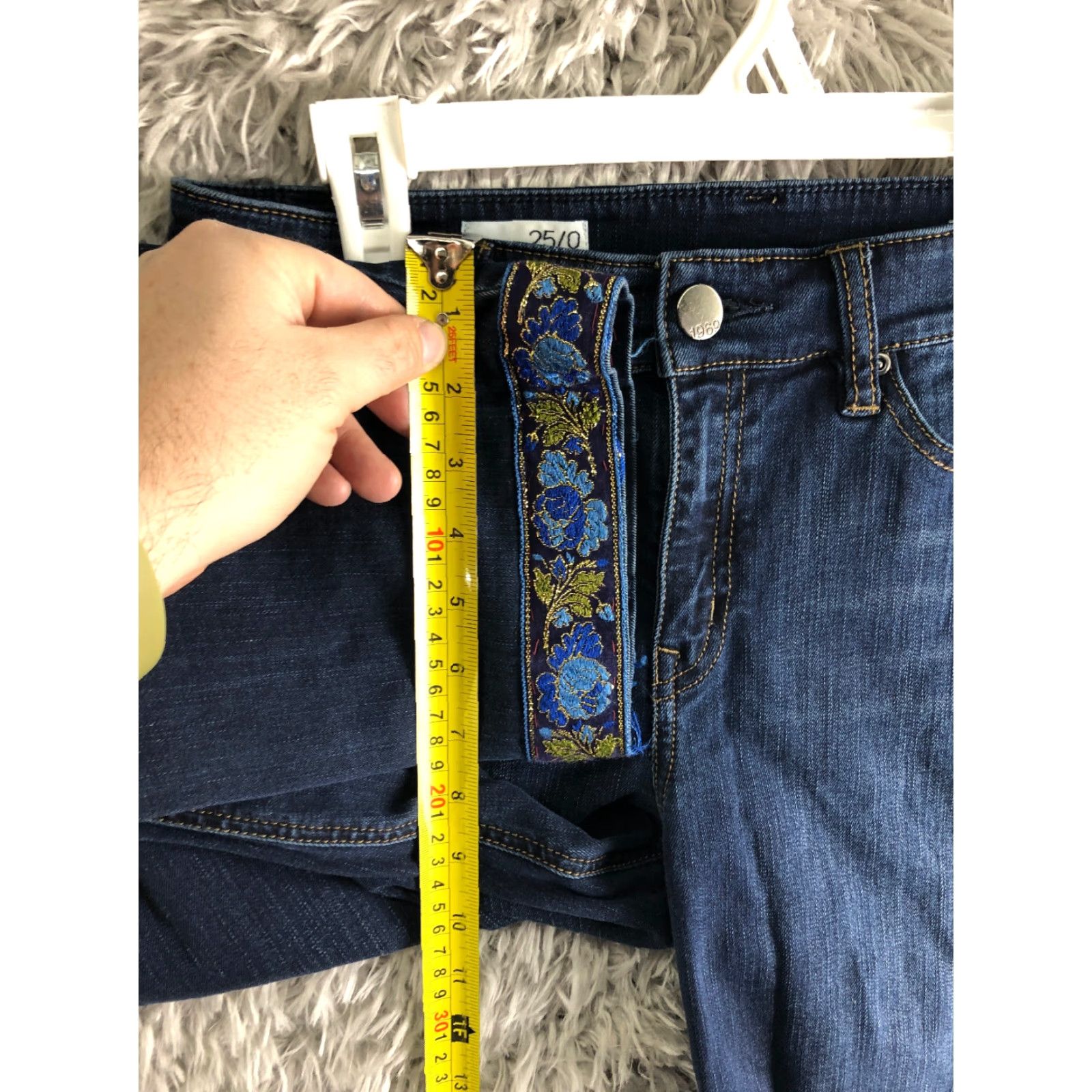 Gap Gap High Rise Cropped Straight Jeans Womens Size 25 Medium Wash Blue Denim 5-Pocket Size 42" / US 20 - 5 Thumbnail