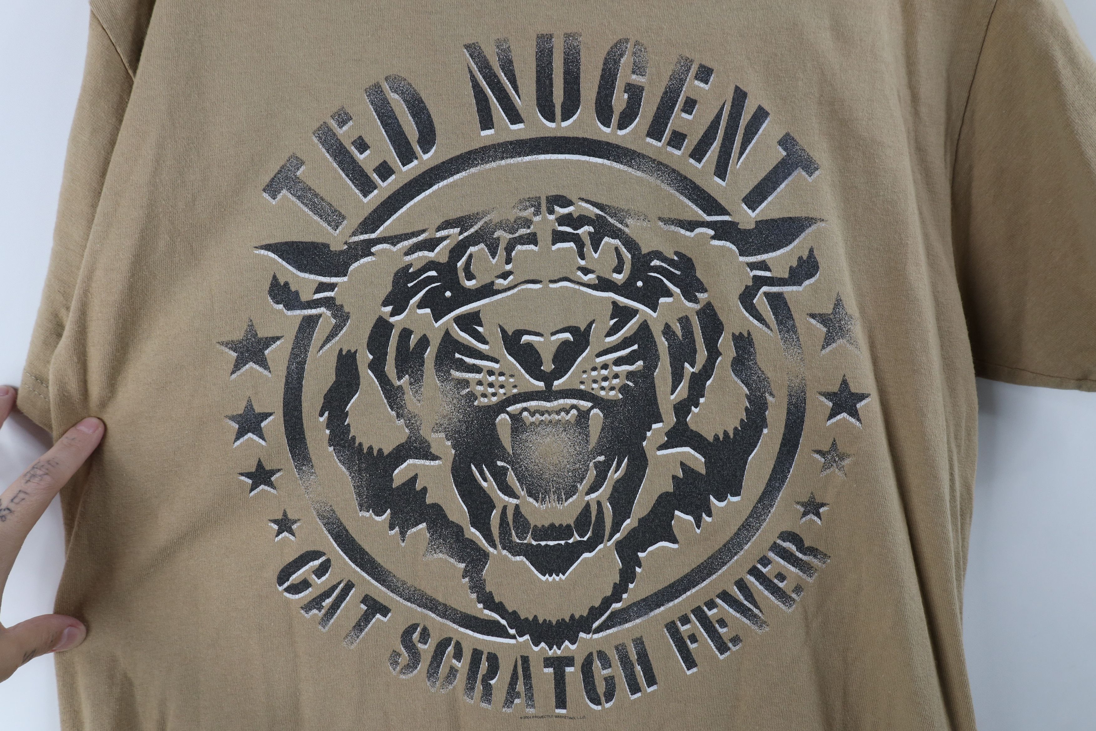 Vintage Vintage Y2K 2004 Cat Scratch Fever Ted Nugent Band T-Shirt Size US M / EU 48-50 / 2 - 6 Thumbnail