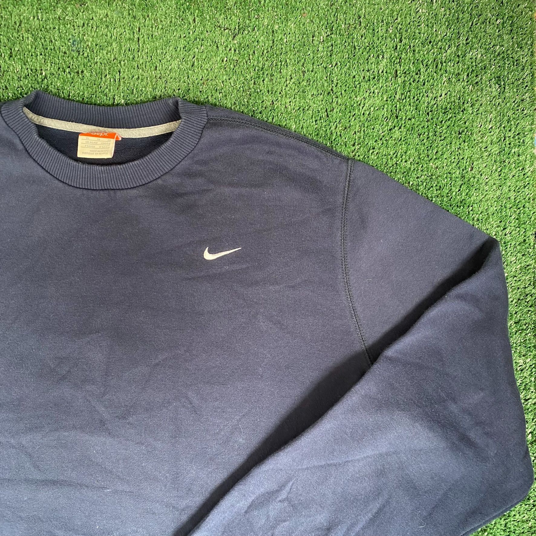 Nike Vintage Y2K Nike Logo Sweatshirt Navy Blue Swoosh Crewneck Size US XL / EU 56 / 4 - 2 Thumbnail