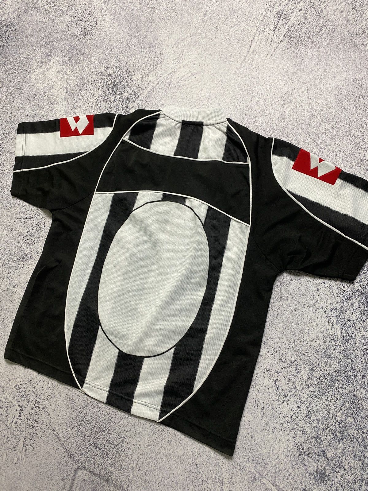 Lotto Sport × Vintage Vintage Lotto Juventus 2002/2003 Home Soccer Jersey Rare Size US L / EU 52-54 / 3 - 7 Thumbnail