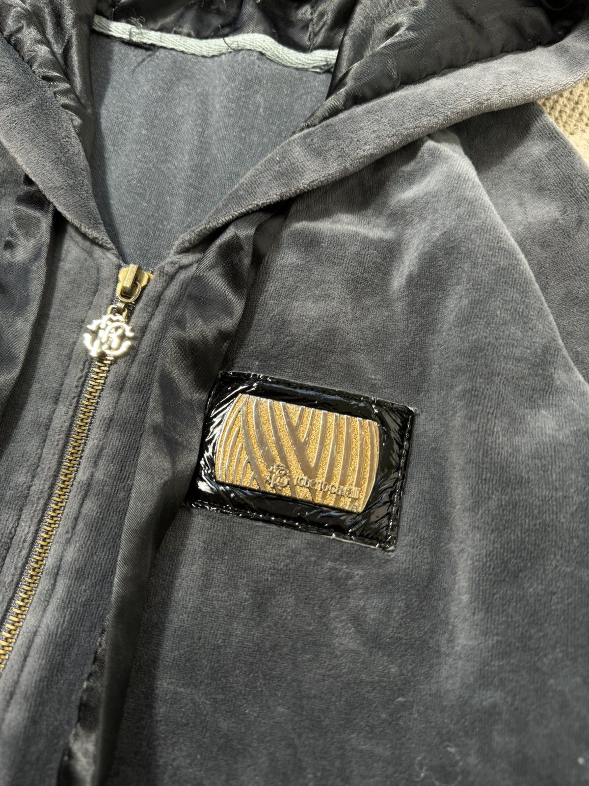 Roberto Cavalli VINTAGE ROBERTO CAVALLI VELOUR ZIP HOODIE Size M / US 6-8 / IT 42-44 - 5 Thumbnail