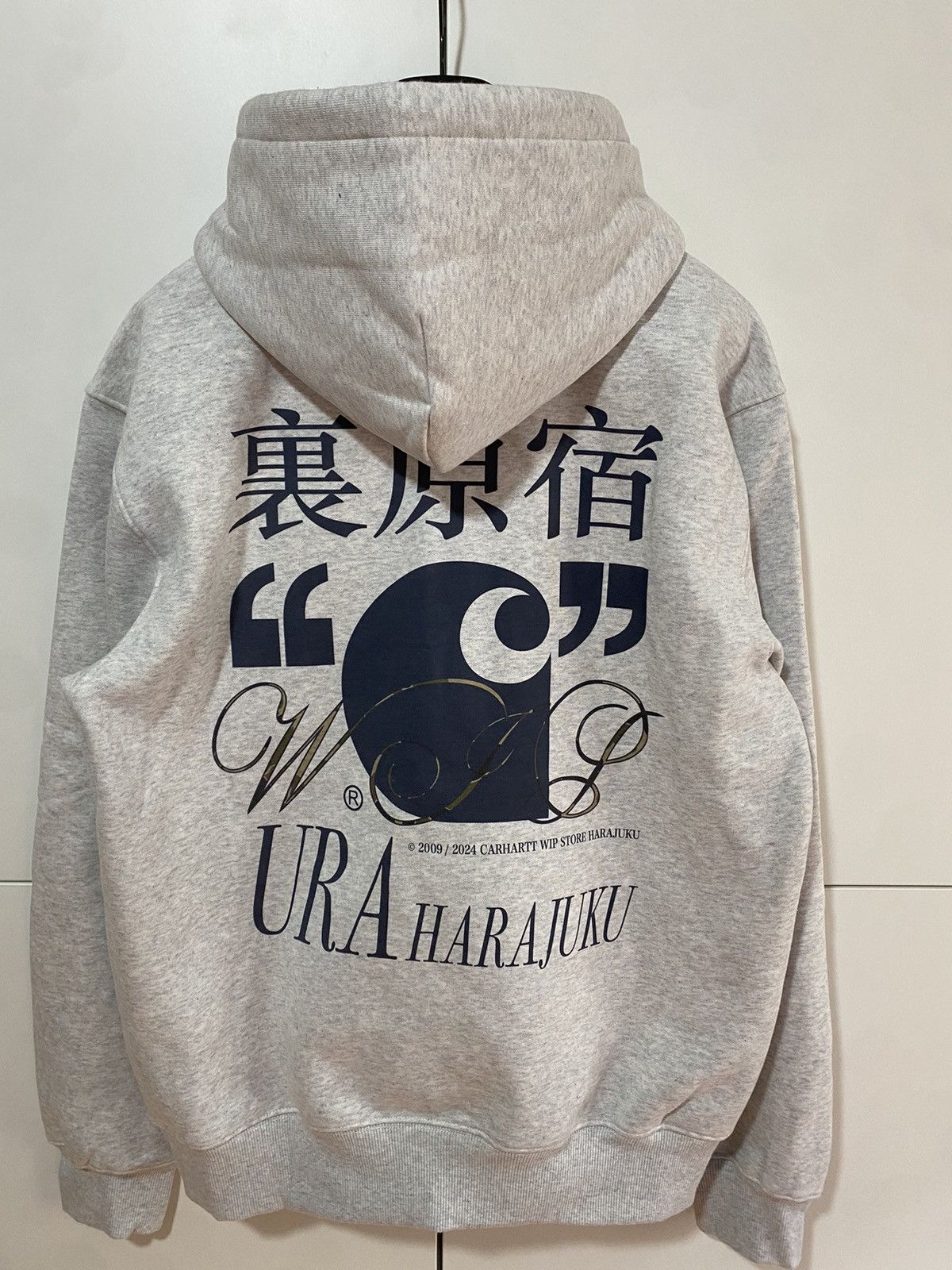 Carhartt Wip Carhartt Wip Open store Shibuya sweatshirt size M gray white Size US M / EU 48-50 / 2 - 5 Thumbnail