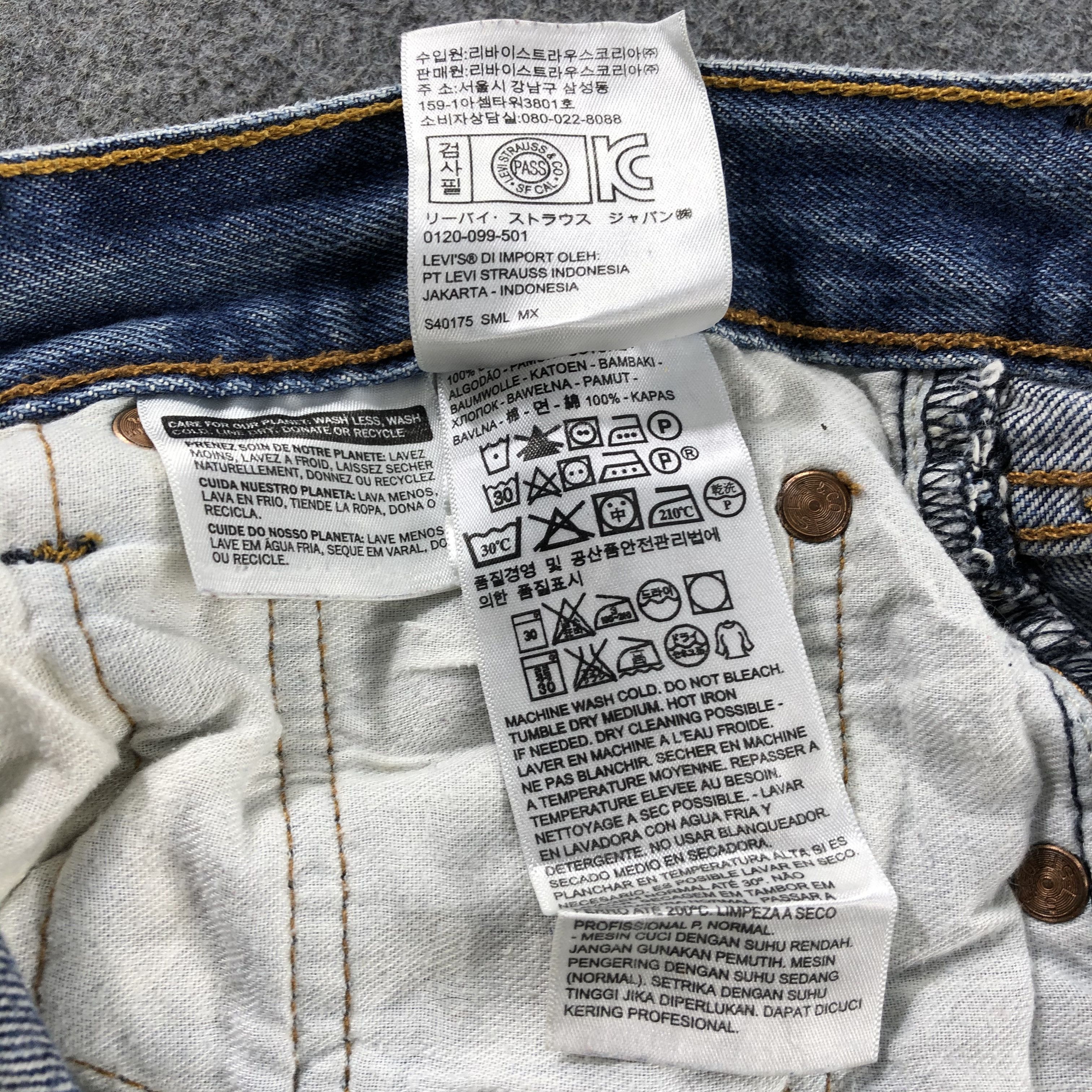 Levi's Vintage Blue Wash Levis 501 Jeans-J2371 Size US 31 - 14 Thumbnail
