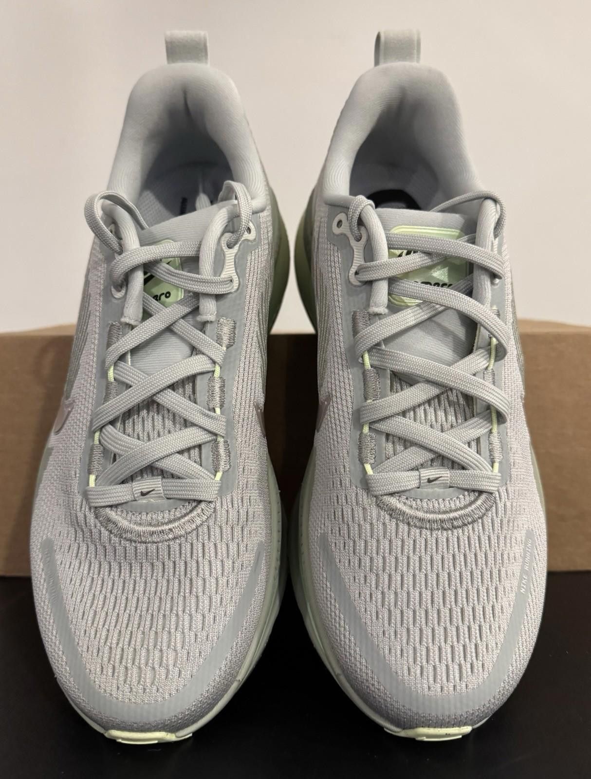 Nike MEN's 6 - Nike Vomero 18 Light Silver College Grey Size US 6 / EU 39 - 5 Thumbnail