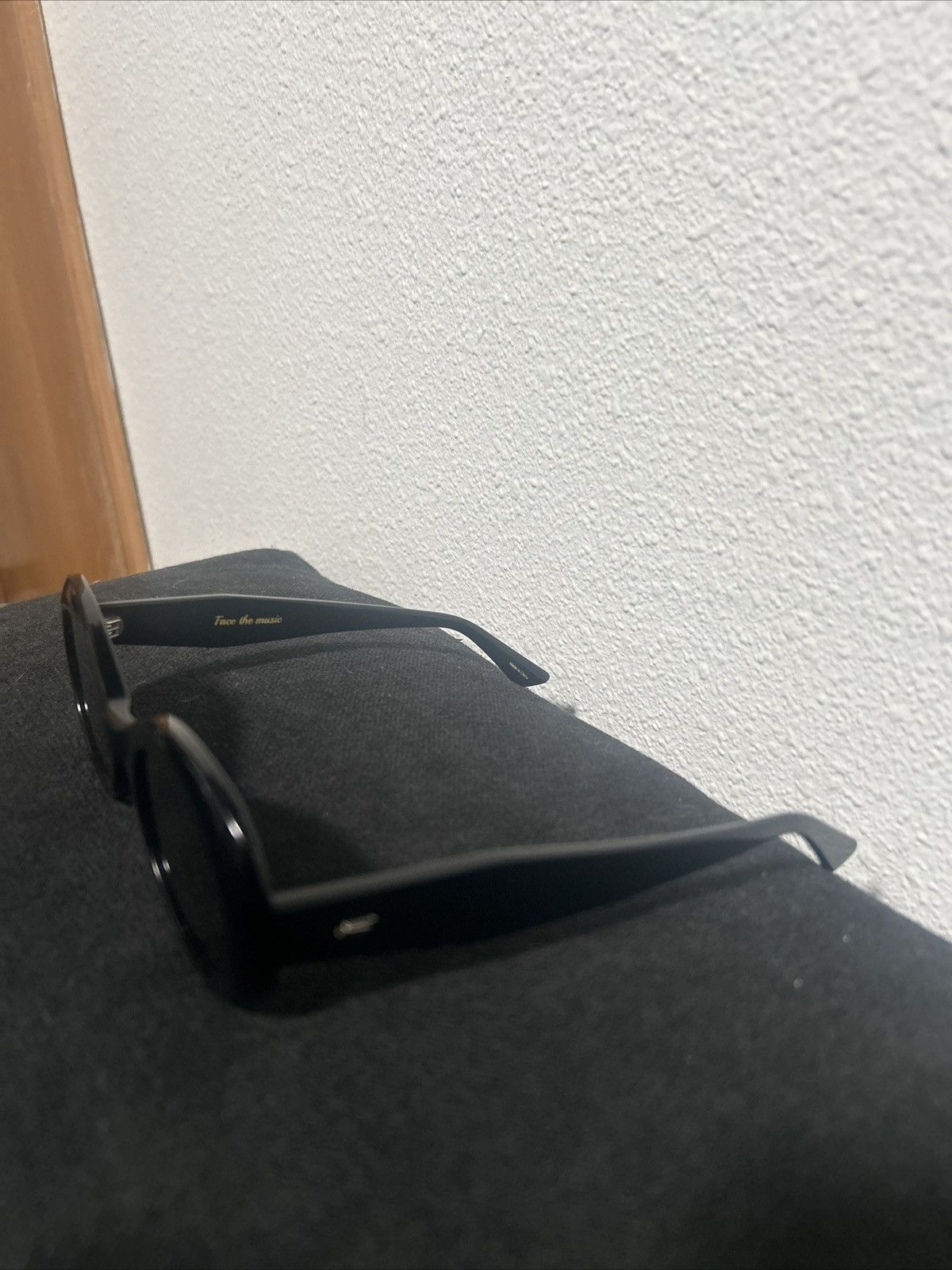 Other Black Oval Woman’s Sunglasses Size ONE SIZE - 2 Thumbnail